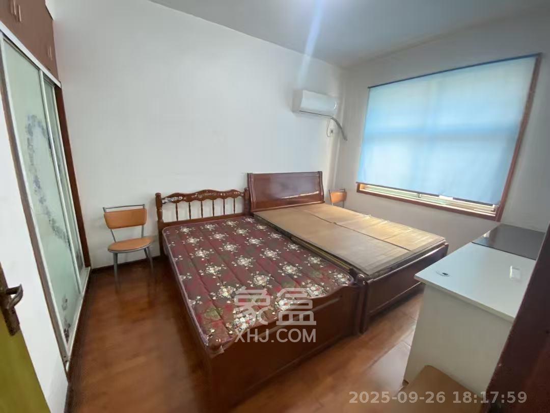 星沙六区 3室2厅2卫 1400.0元/月 星沙六区 3室2厅2卫 1400.0元/月室内图