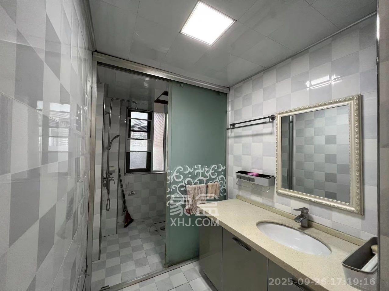 长城雅苑  3室2厅2卫    3000.0元/月 长城雅苑  3室2厅2卫    3000.0元/月室内图