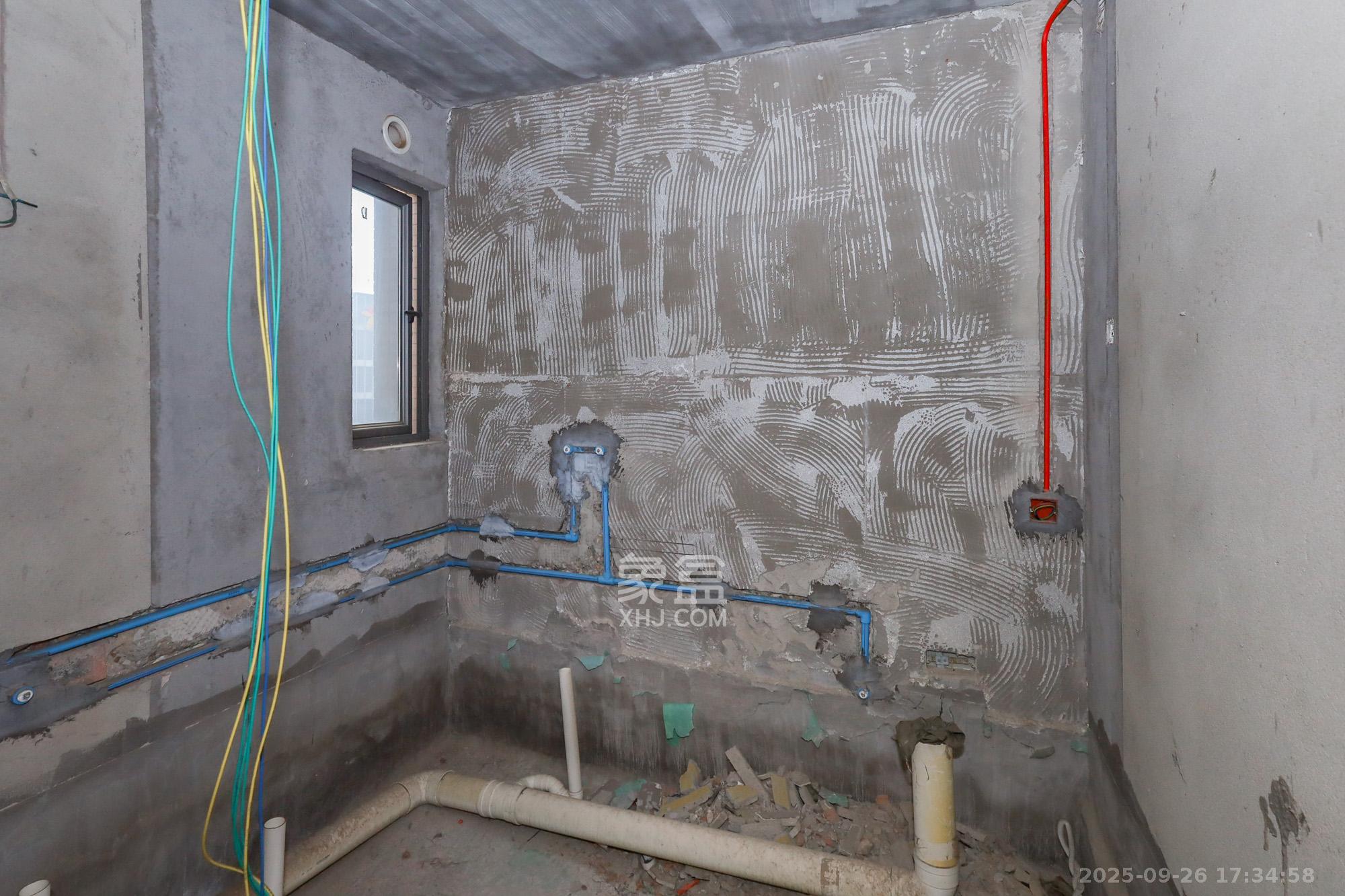 八方小区B区 3室2厅2卫 450.0万 八方小区B区 3室2厅2卫 450.0万卫生间