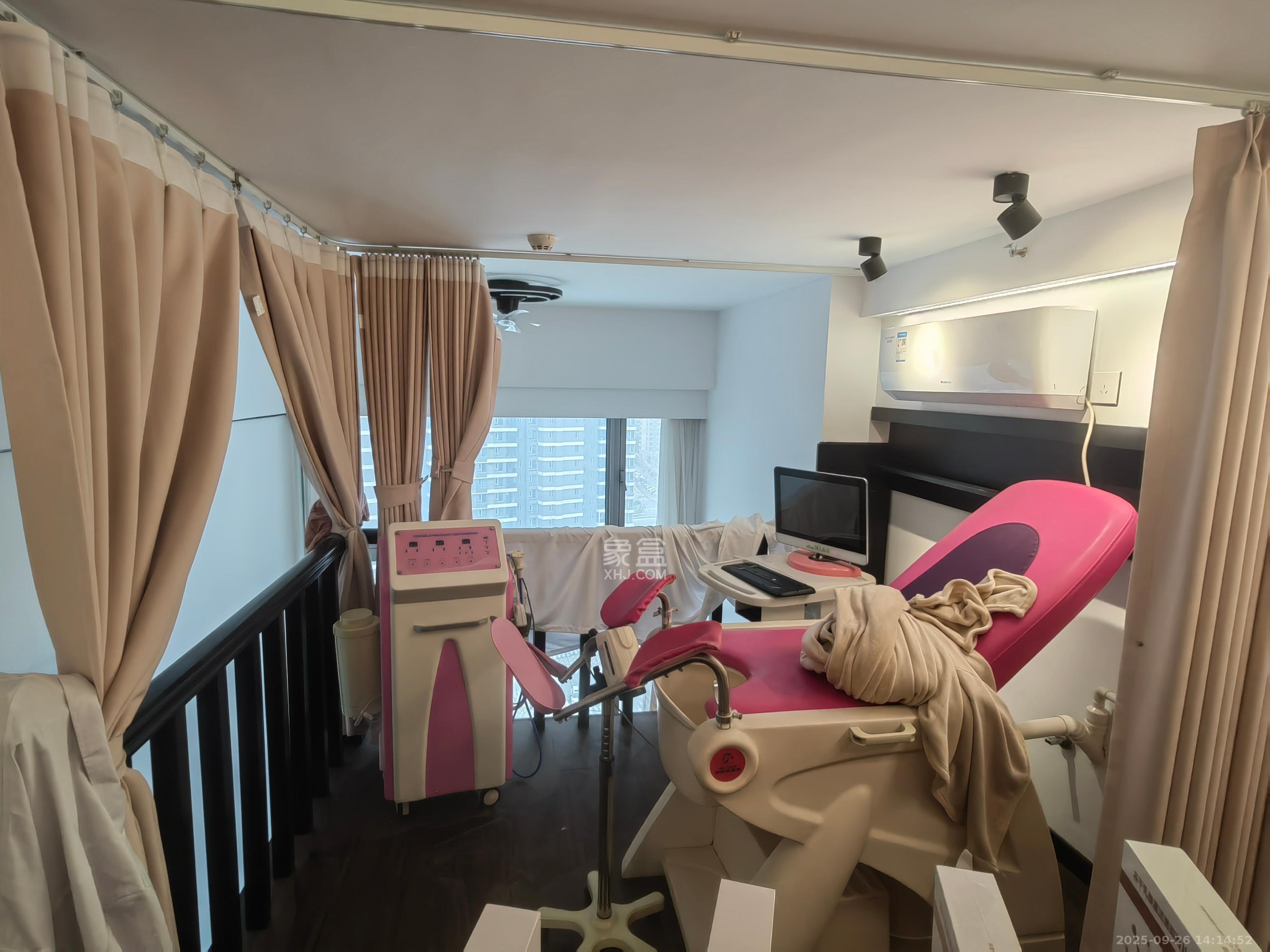 保利天禧EF区 2室1厅1卫 2500.0元/月 保利天禧EF区 2室1厅1卫 2500.0元/月室内图