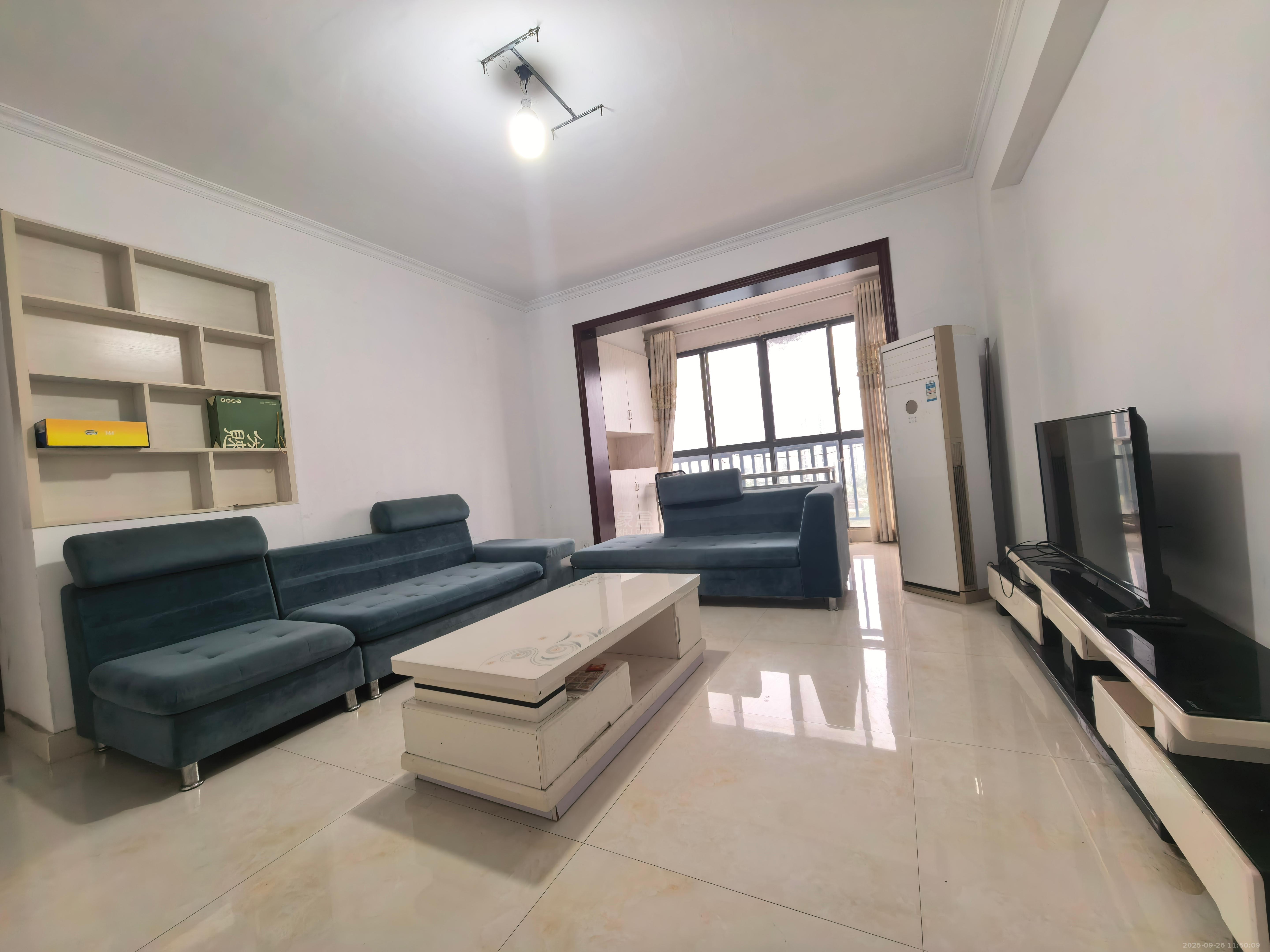 泰山公馆 3室2厅2卫 1800.0元/月 泰山公馆 3室2厅2卫 1800.0元/月室内图