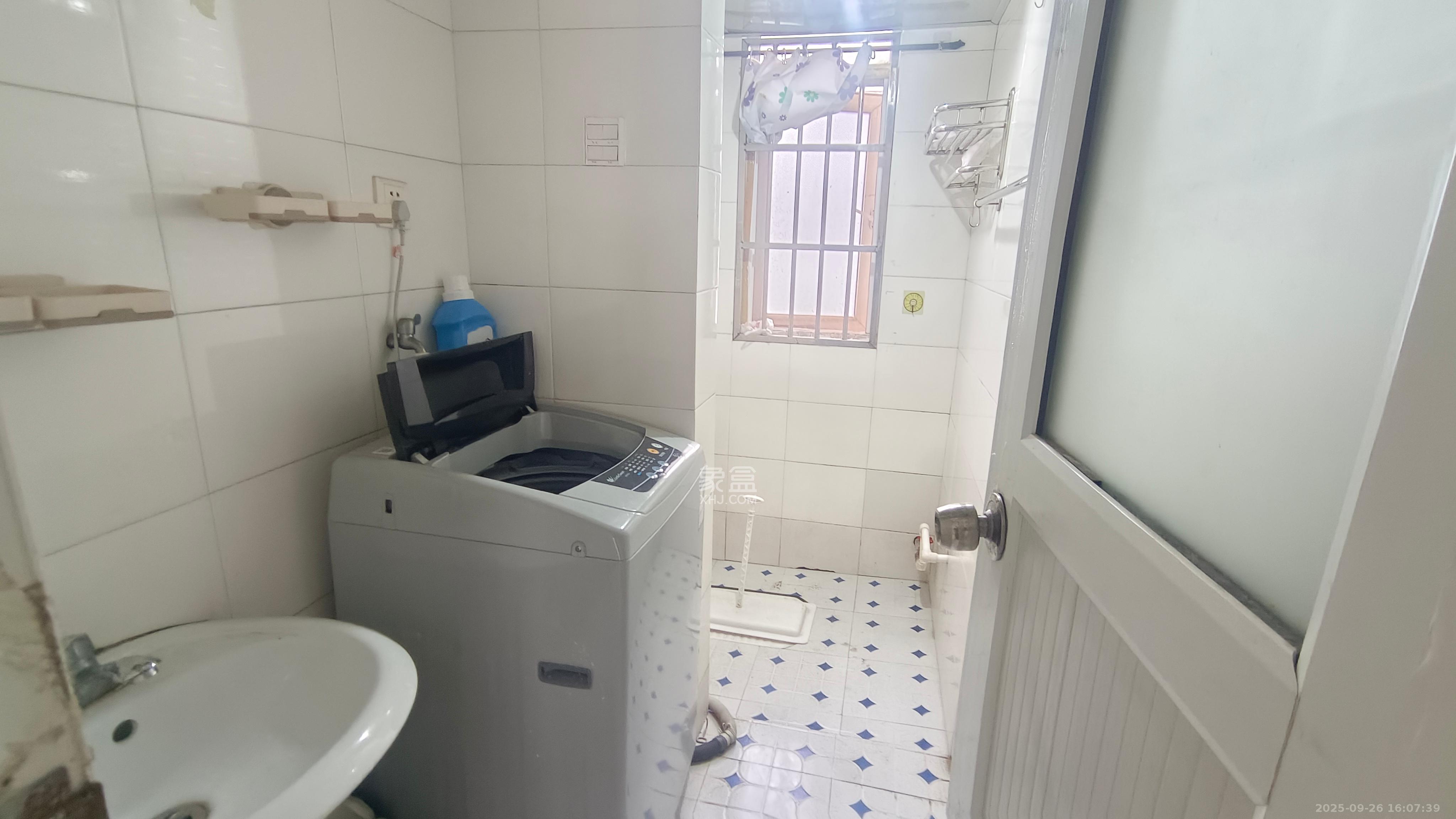 金霞苑 2室1厅1卫 1400.0元/月 金霞苑 2室1厅1卫 1400.0元/月室内图