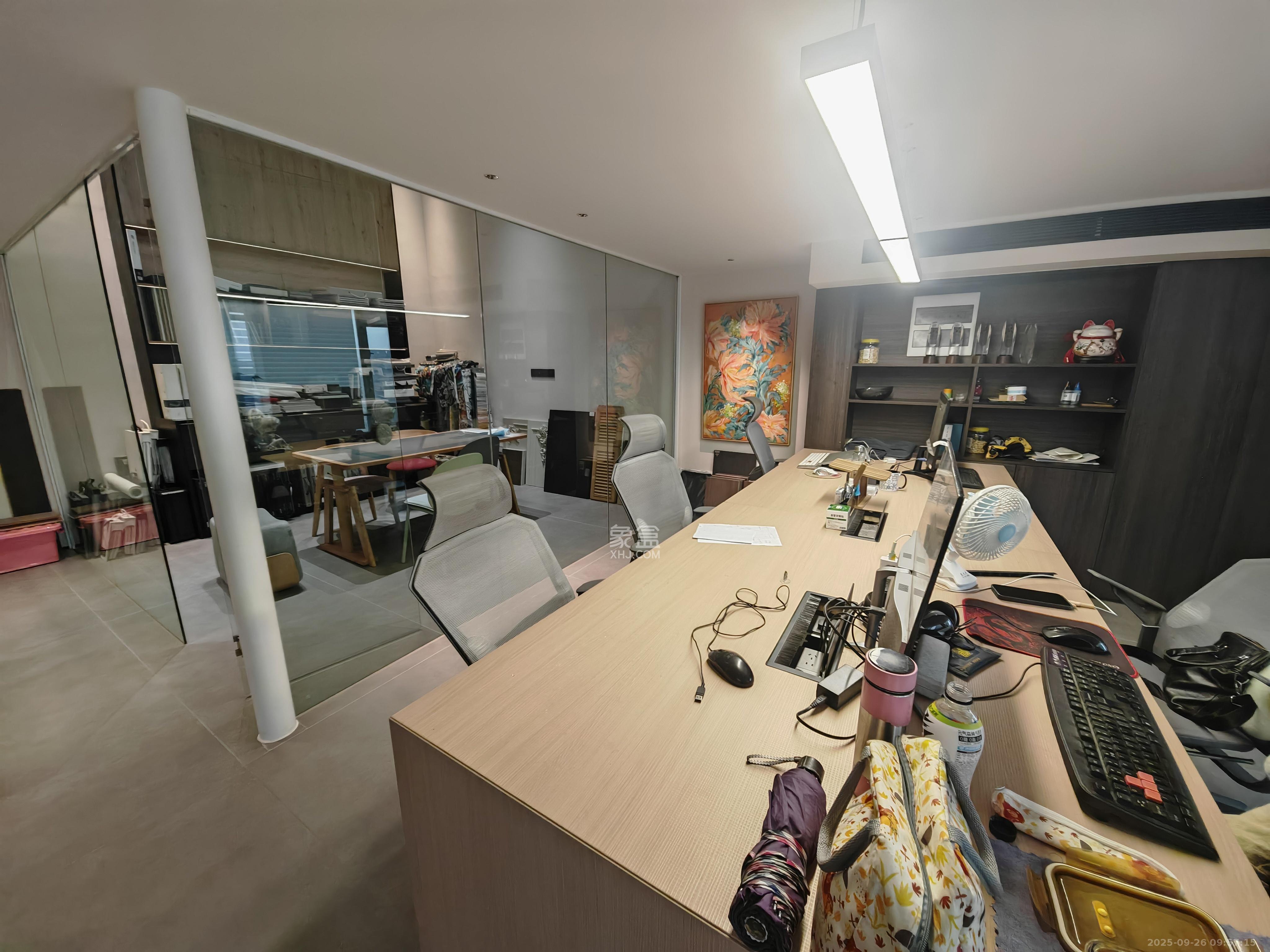 京武浪琴山三期(京武中心) 3室1厅1卫 14000.0元/月 京武浪琴山三期(京武中心) 3室1厅1卫 14000.0元/月室内图