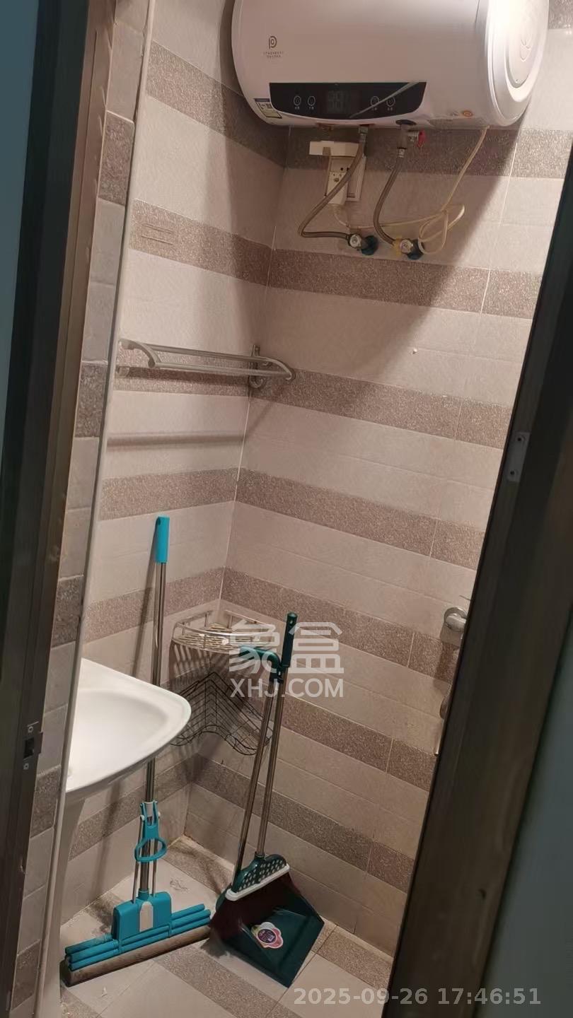 叠彩兰亭  1室1厅1卫    1200.0元/月室内图