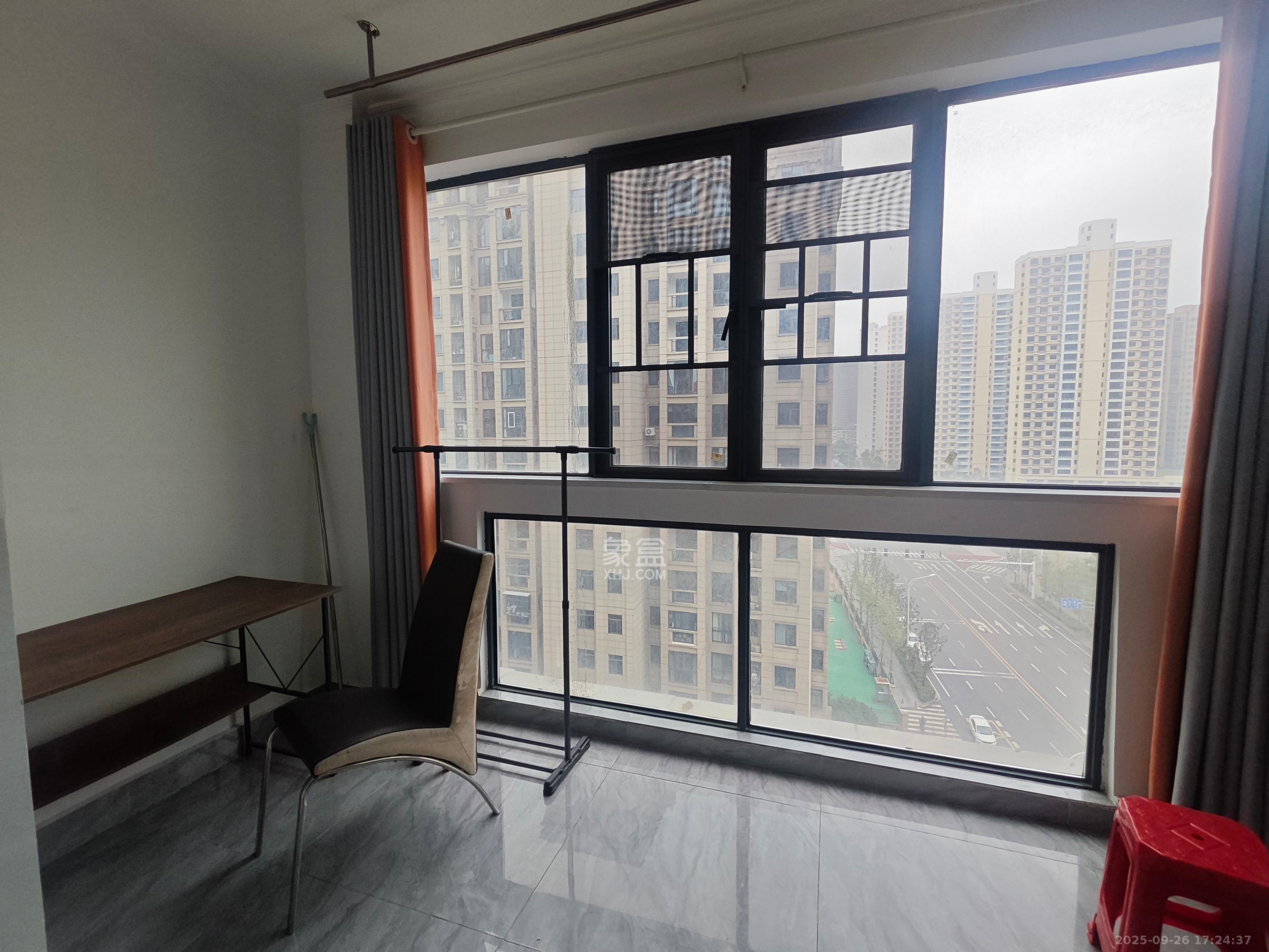 阳光丽城二期 1室0厅0卫 900.0元/月 阳光丽城二期 1室0厅0卫 900.0元/月室内图