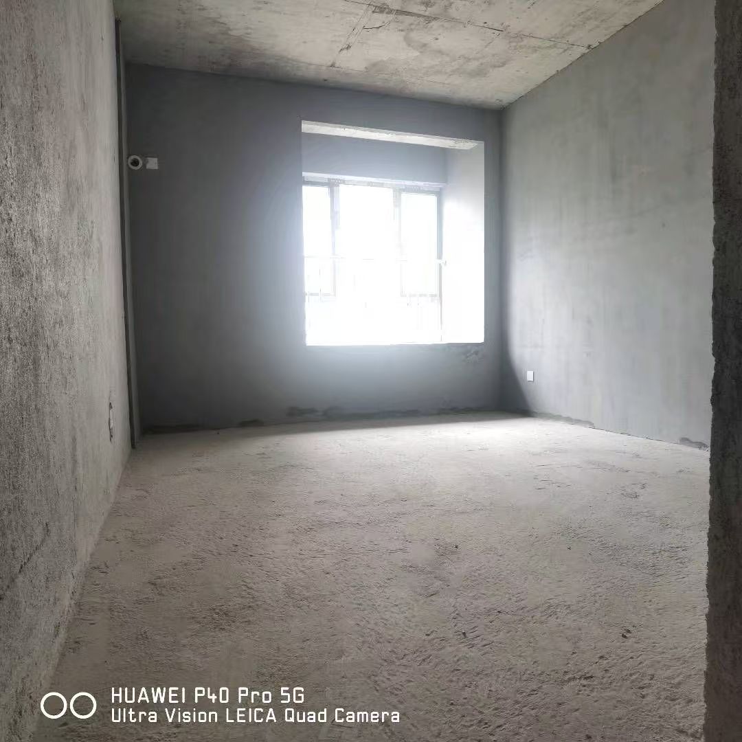 福天中央公馆  3室2厅2卫    74.5万客厅