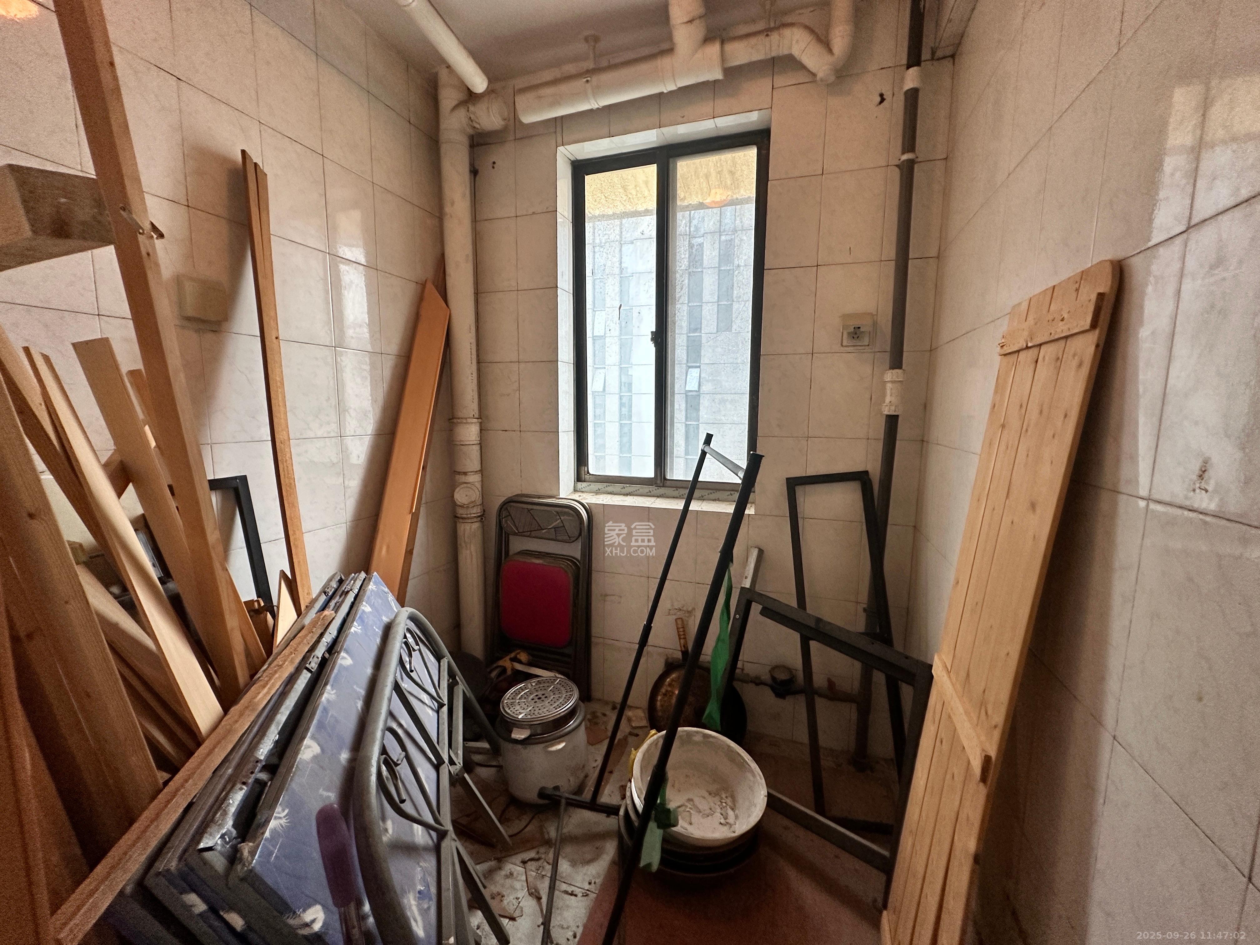 友谊社区（建湘瓷厂住宅小区）  2室2厅1卫   1400.00元/月室内图