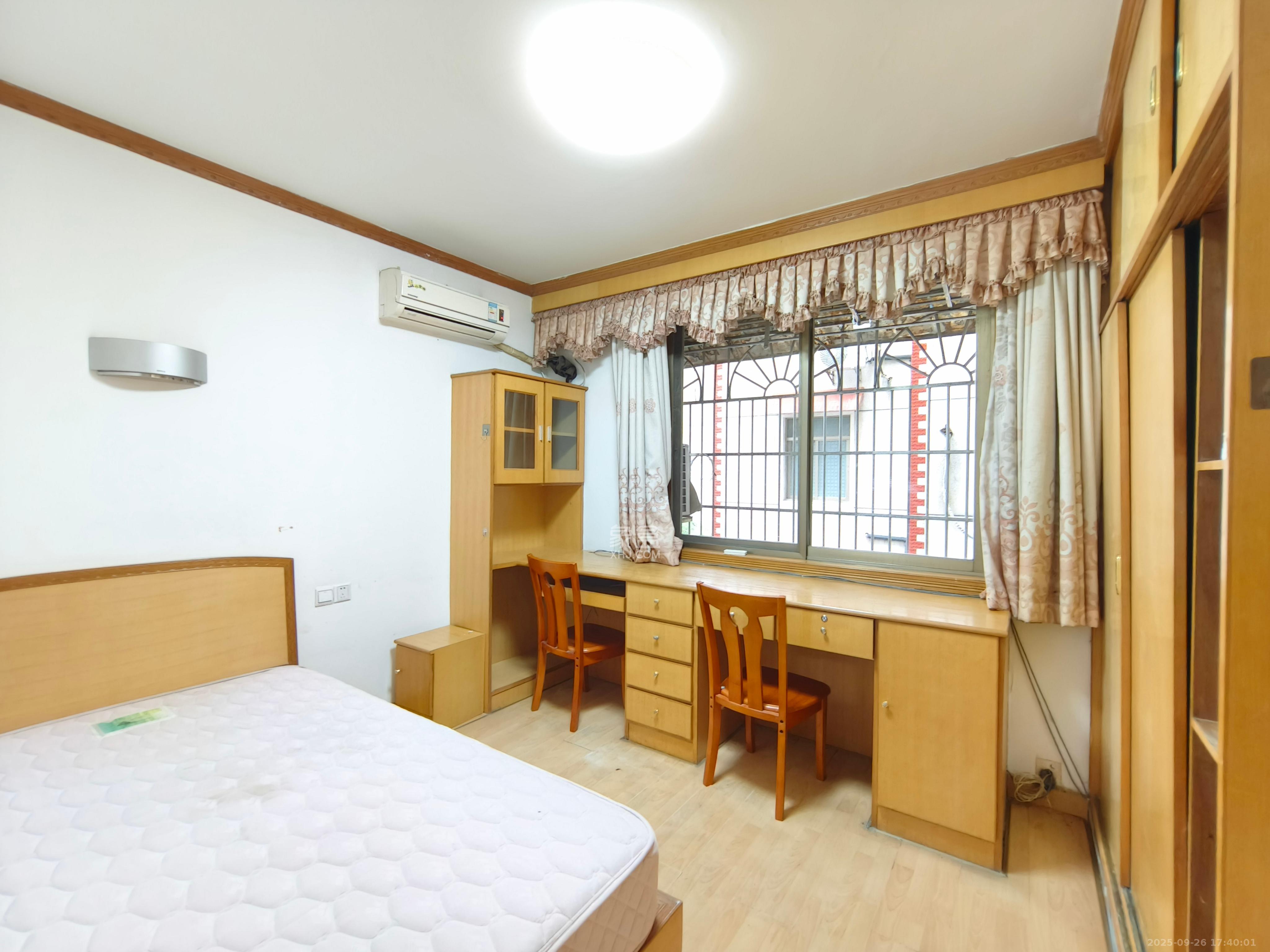 佘家塘、富雅里散盘 3室2厅2卫 2600.0元/月 佘家塘、富雅里散盘 3室2厅2卫 2600.0元/月室内图