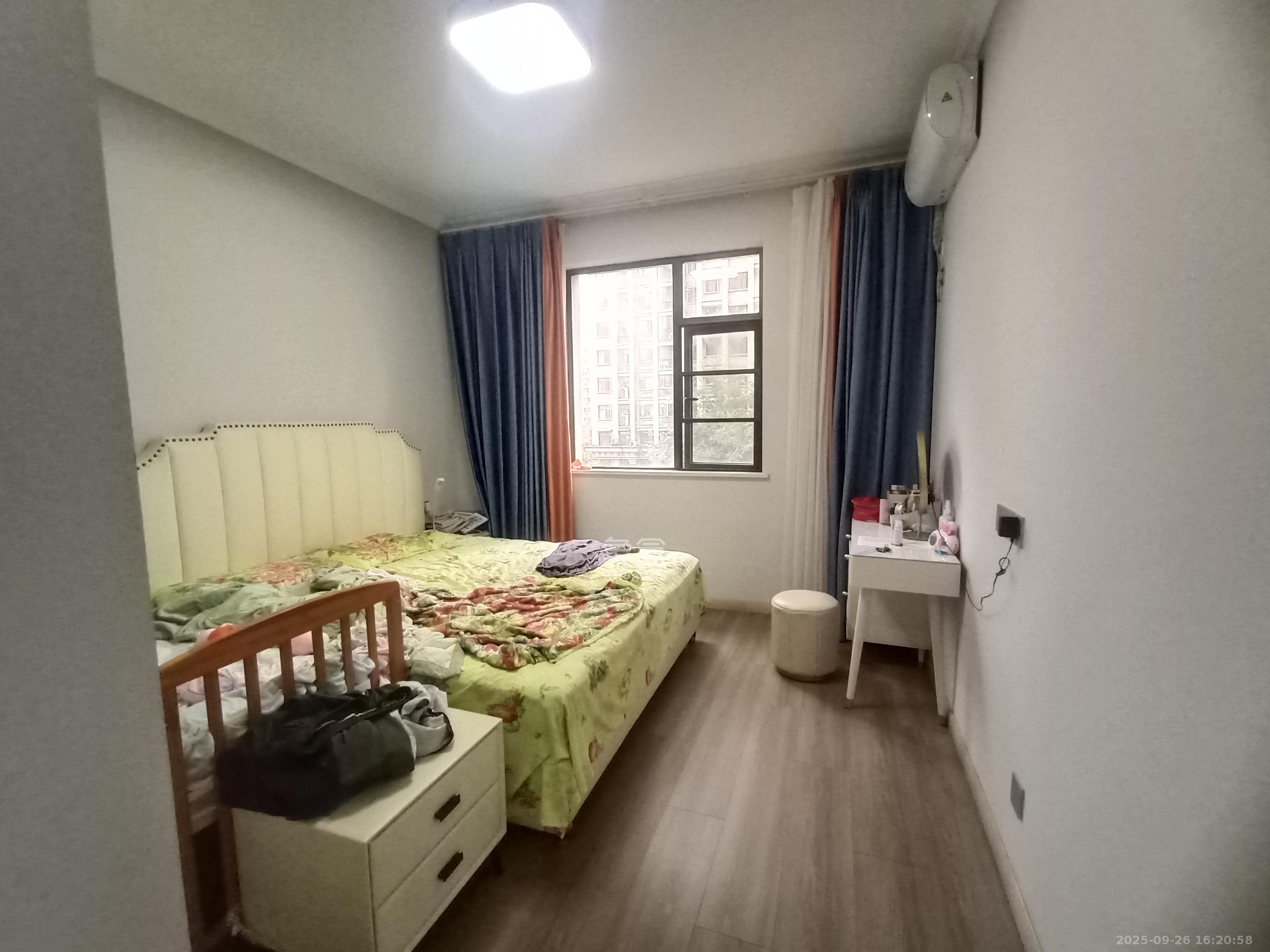 阳光丽城一期  4室2厅2卫    4500.0元/月室内图