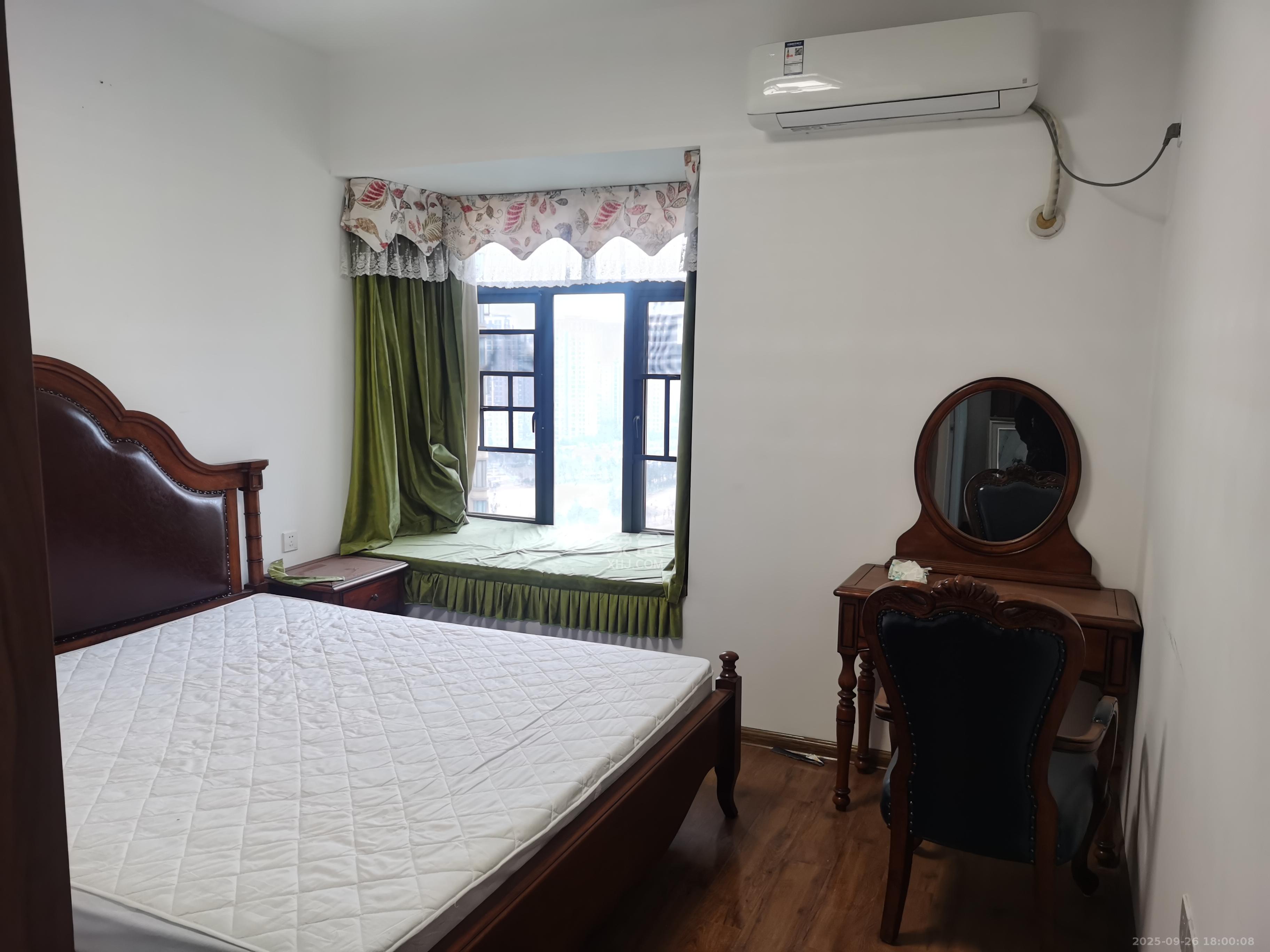 德润小区（丰升德润小区）  3室2厅2卫    3000.0元/月室内图