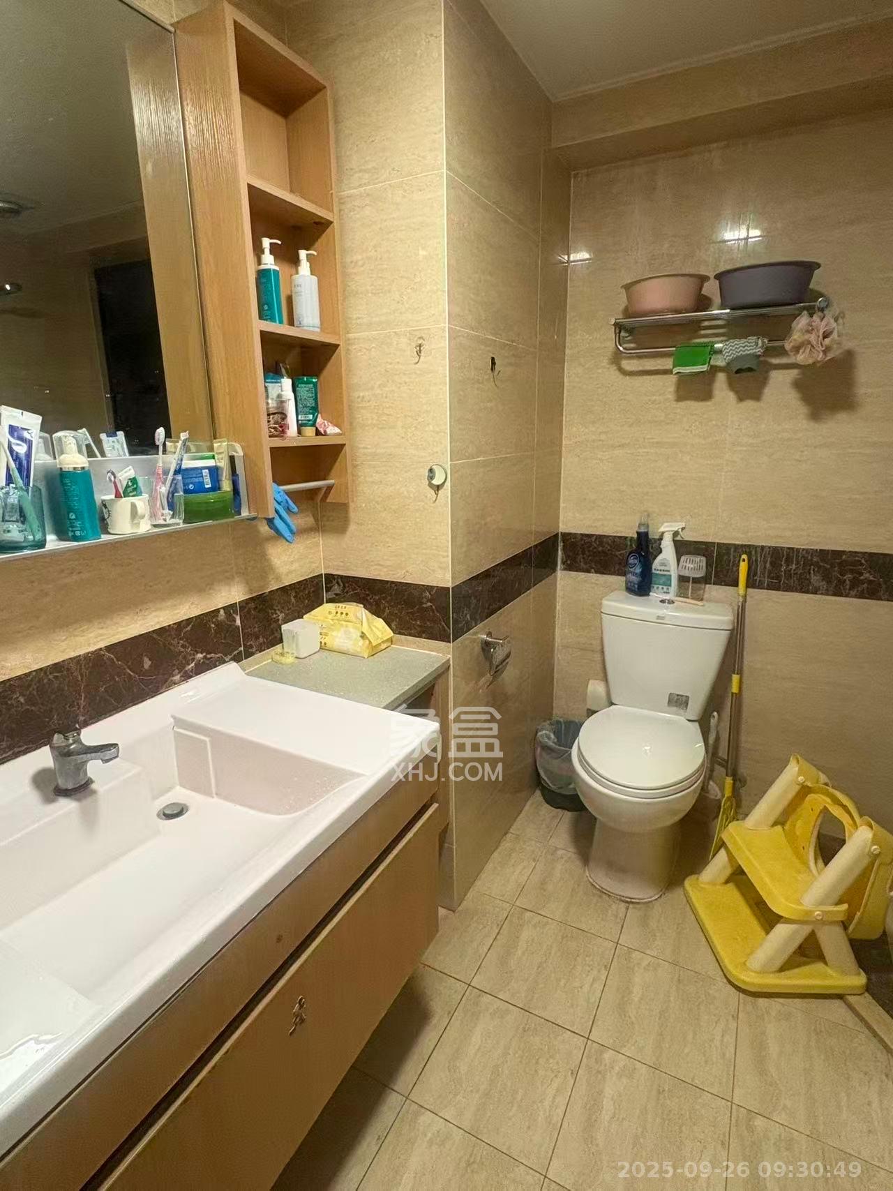 万科魅力之城非凡里  3室2厅1卫    2500.0元/月室内图