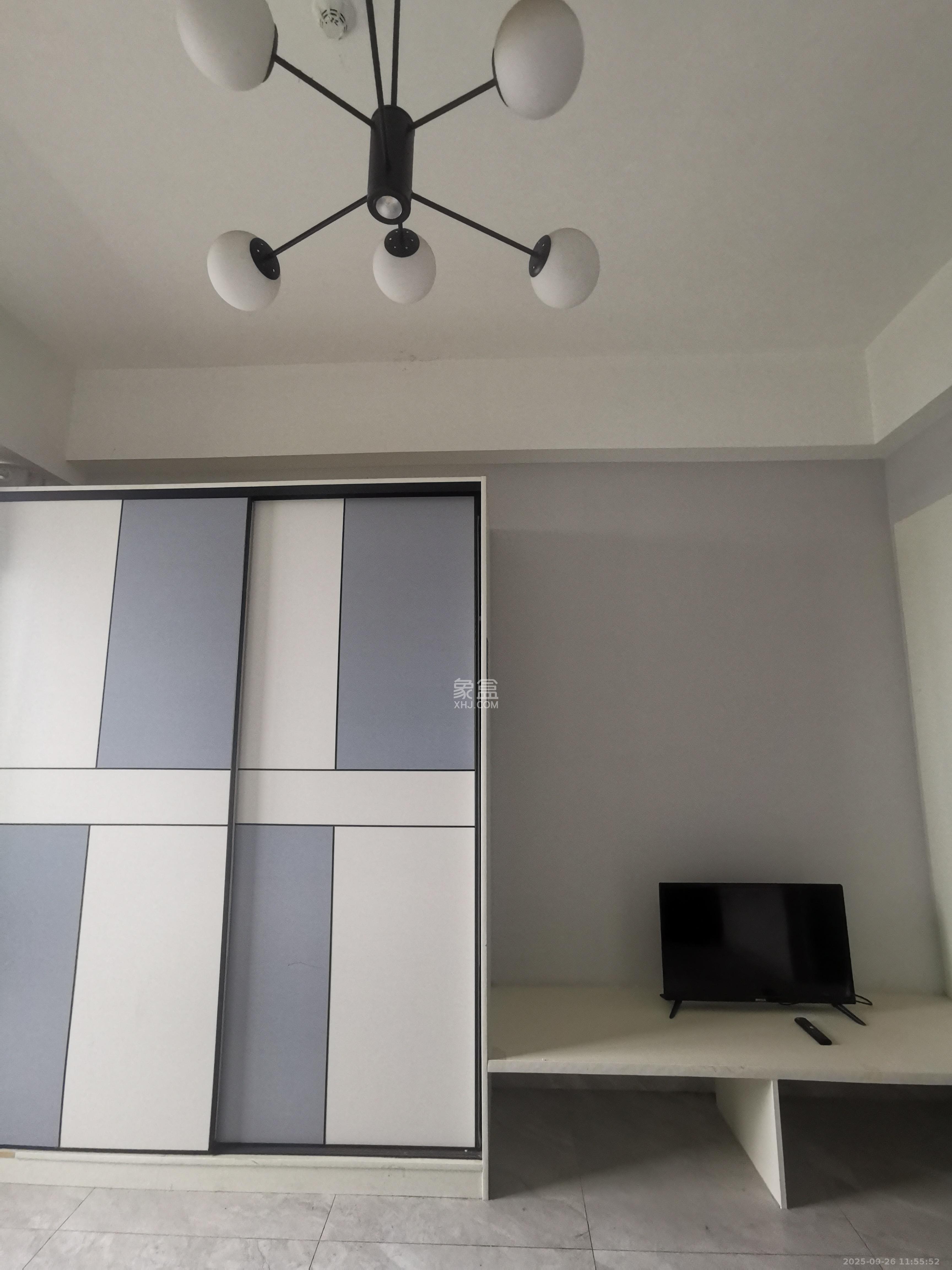 金轮星光名座  1室1厅1卫    1300.0元/月室内图