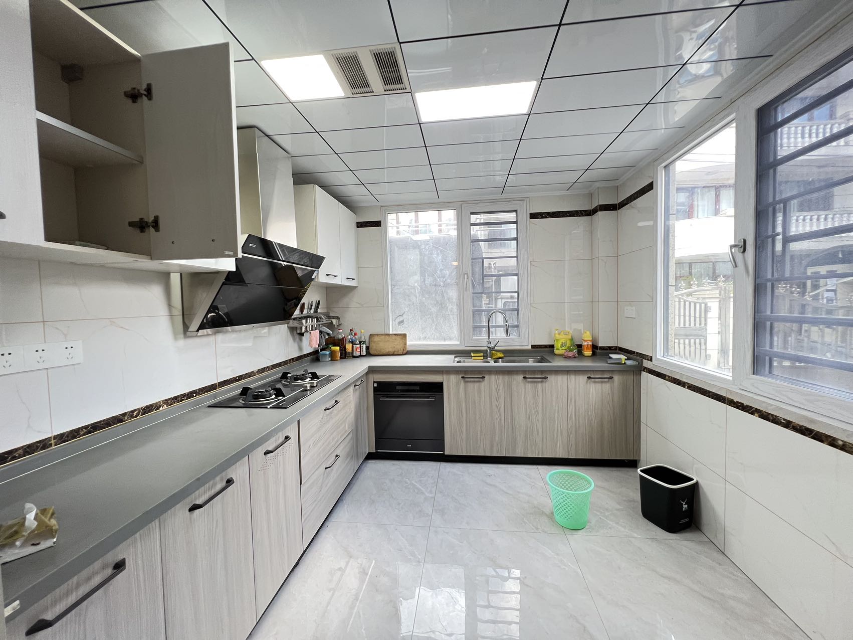 滨景花园 5室2厅5卫 8000.0元/月 滨景花园 5室2厅5卫 8000.0元/月室内图