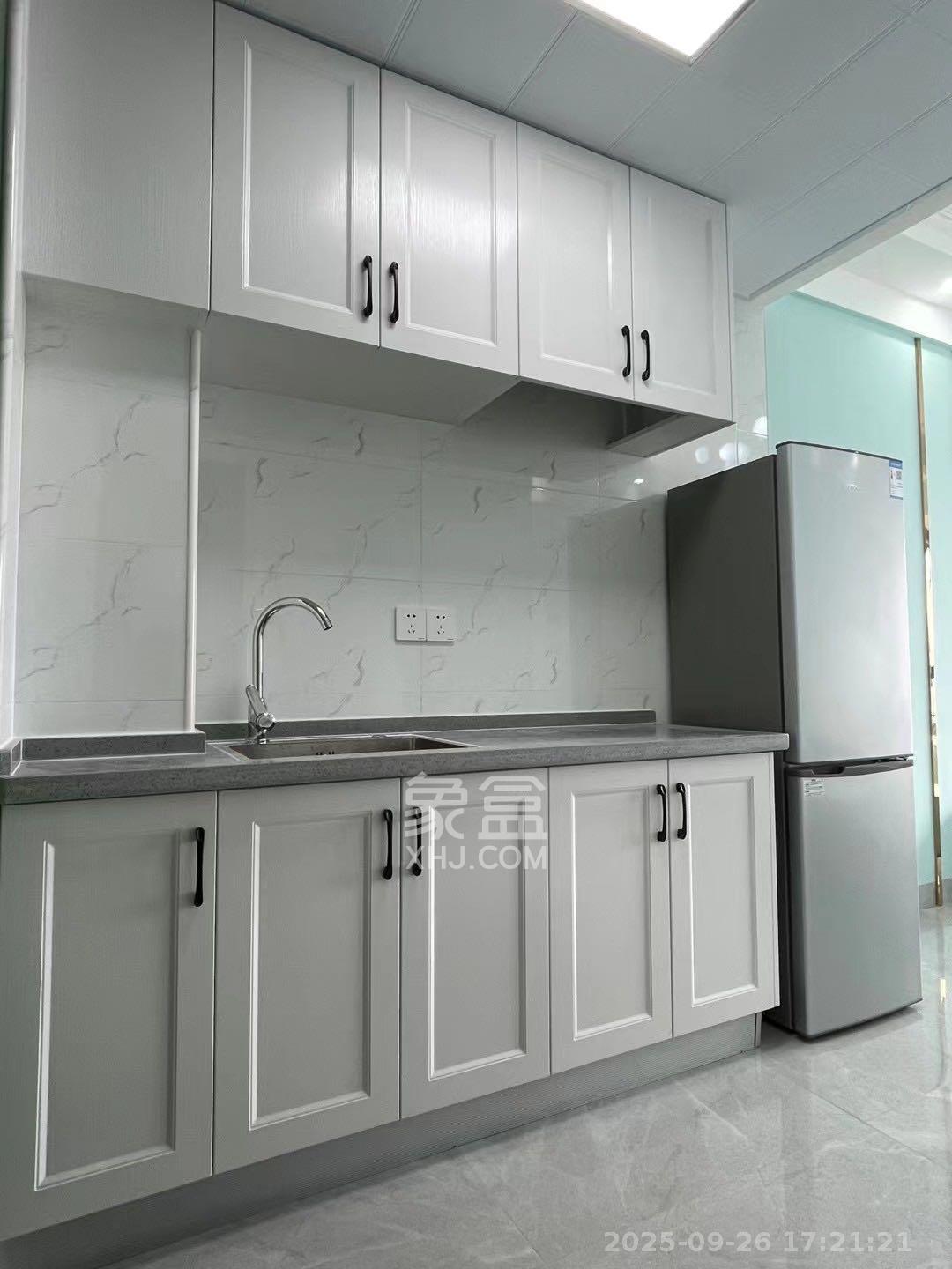 龙湖湘江星座(祺鑫星座公寓) 1室1厅1卫 1400.0元/月 龙湖湘江星座(祺鑫星座公寓) 1室1厅1卫 1400.0元/月室内图