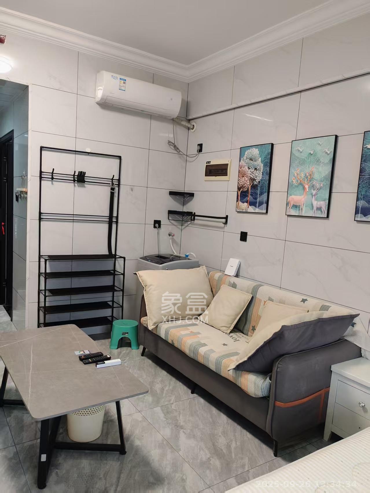 中南国际眼镜城(中伟商业中心)  1室1厅1卫    1200.0元/月 中南国际眼镜城(中伟商业中心)  1室1厅1卫    1200.0元/月