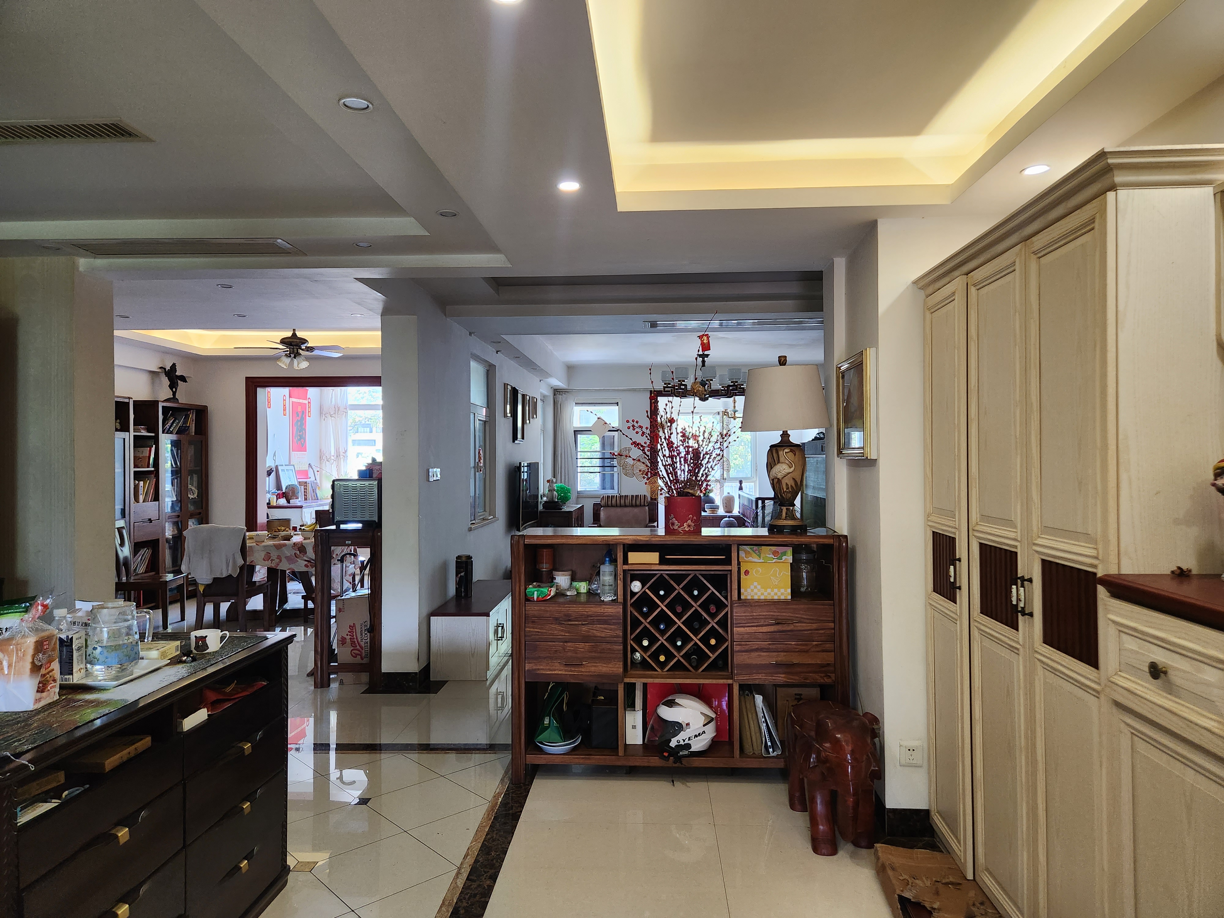 泰达天海国际 3室2厅2卫 6500.0元/月 泰达天海国际 3室2厅2卫 6500.0元/月室内图