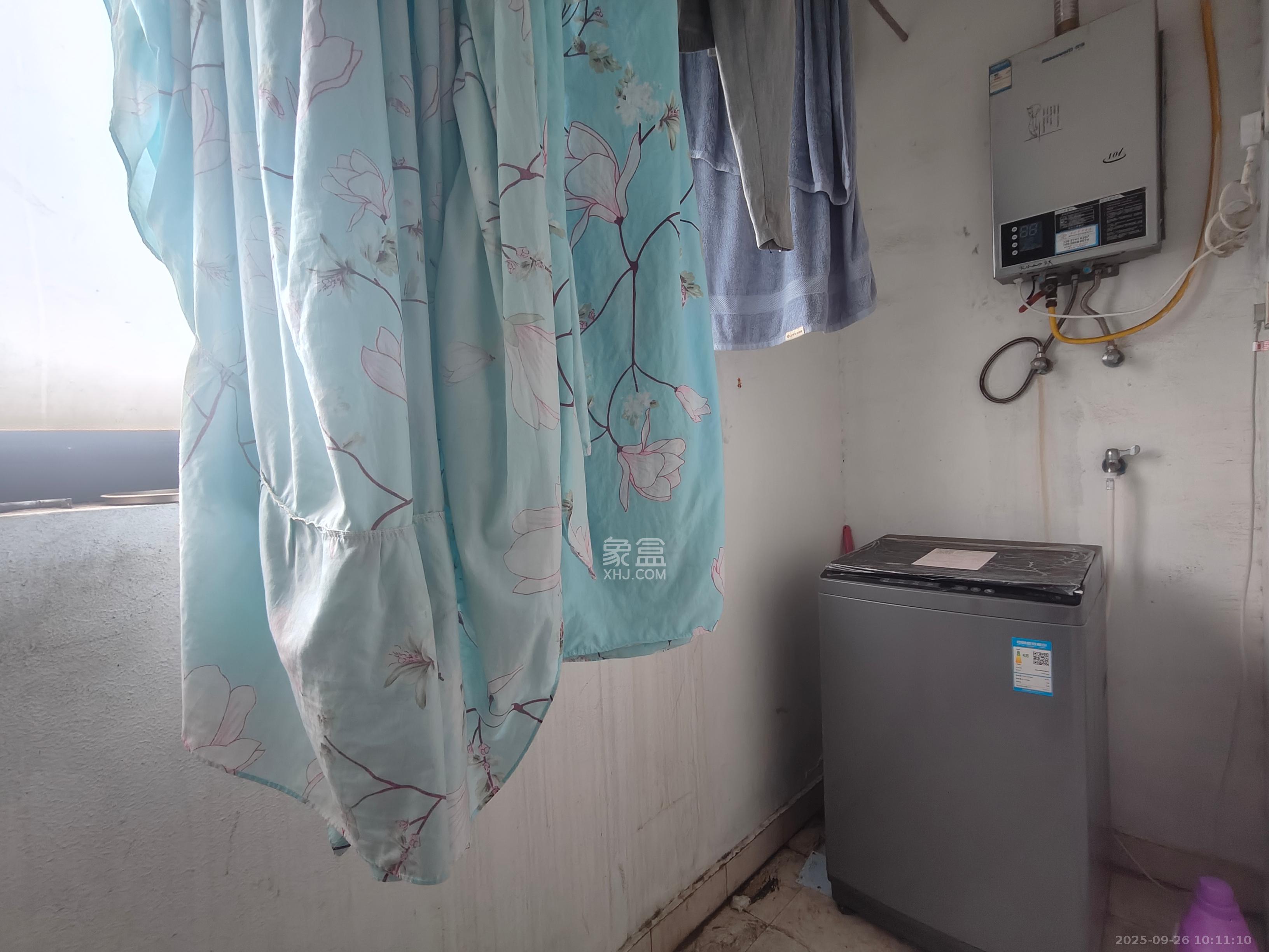 万科城市花园 3室2厅2卫 2400.0元/月 万科城市花园 3室2厅2卫 2400.0元/月室内图