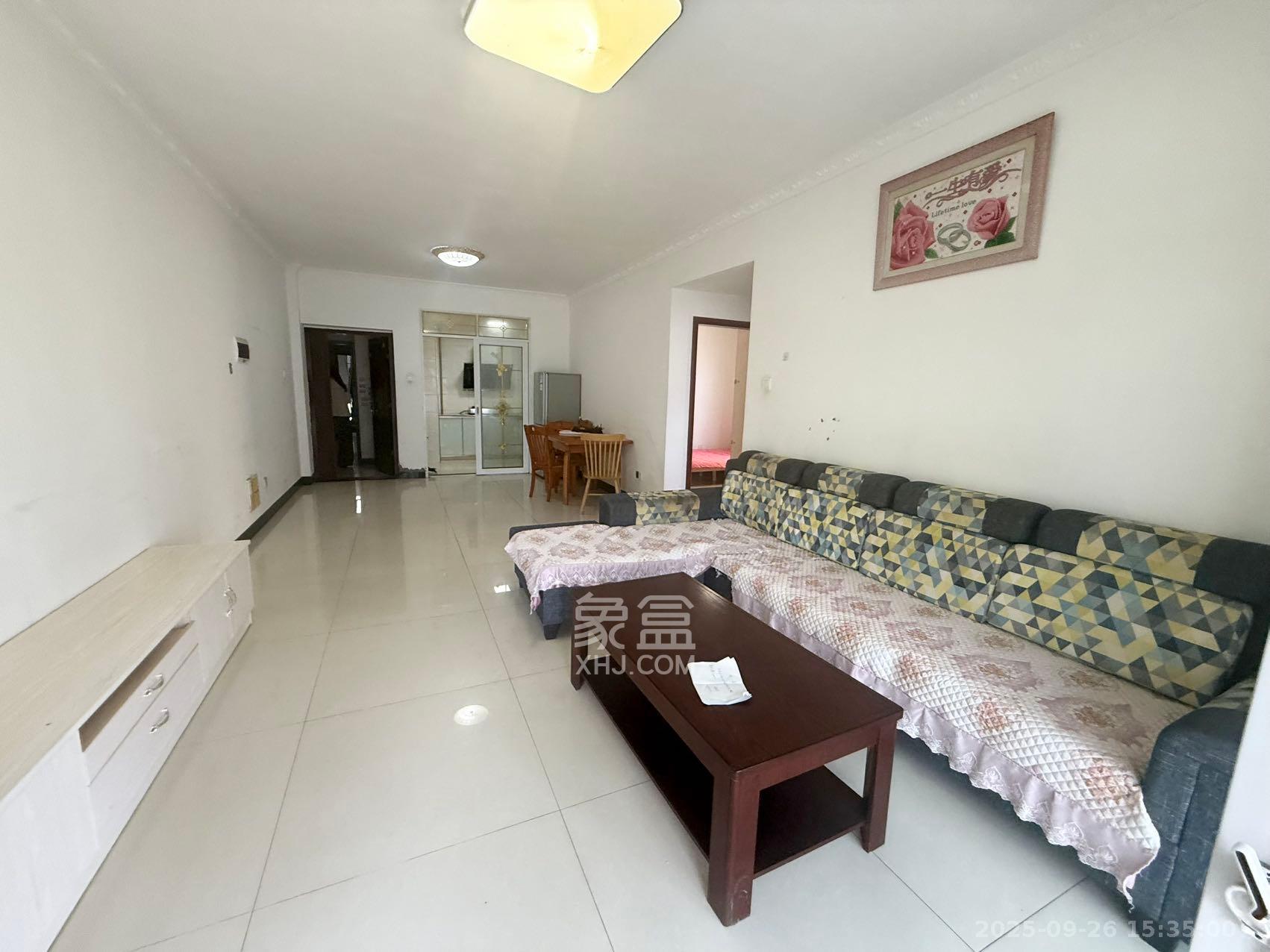 星城新宇莲景苑 1室2厅1卫 1800.00元/月 星城新宇莲景苑 1室2厅1卫 1800.00元/月室内图