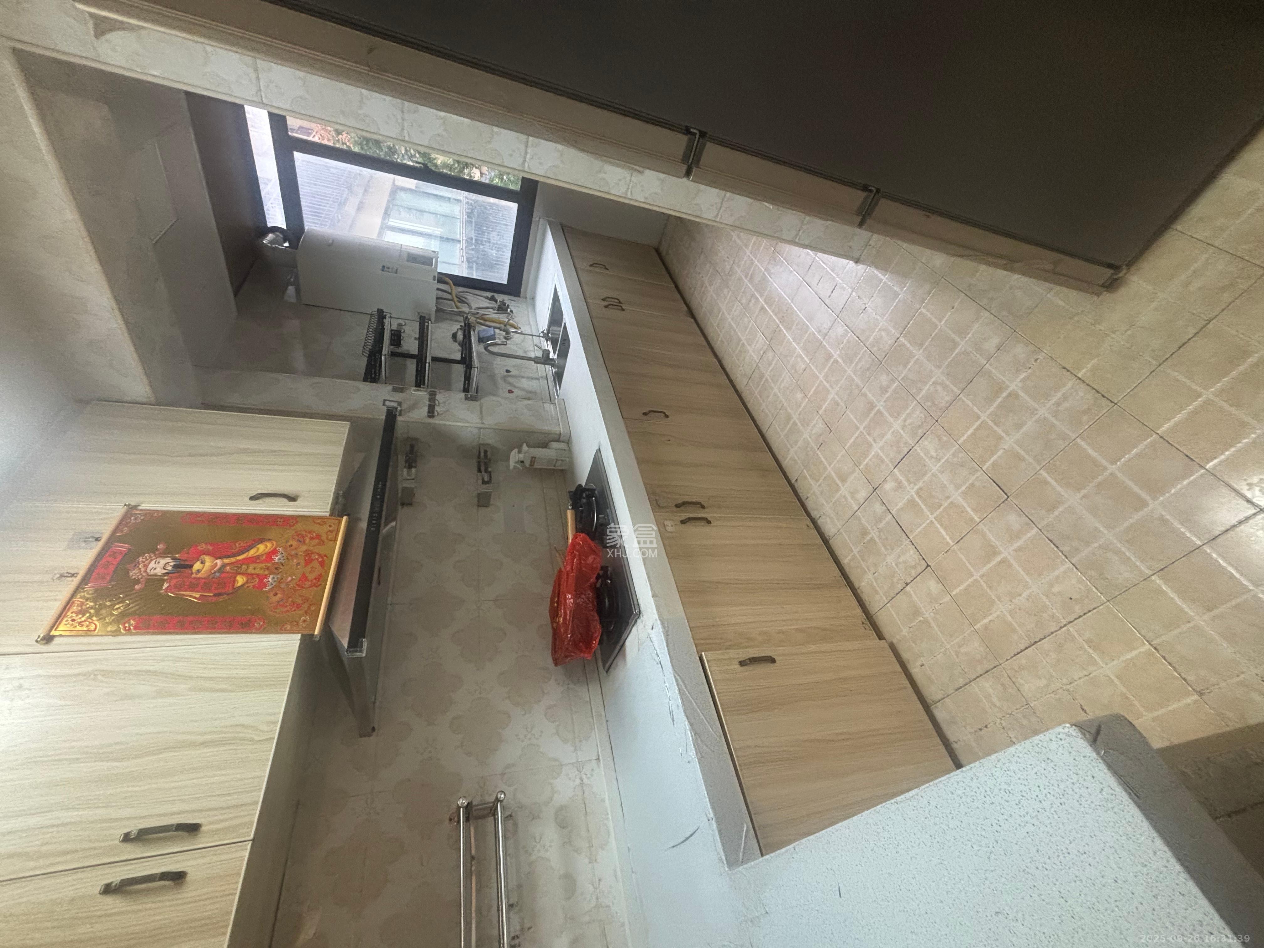 华润橡树湾  3室2厅1卫    1800.0元/月室内图