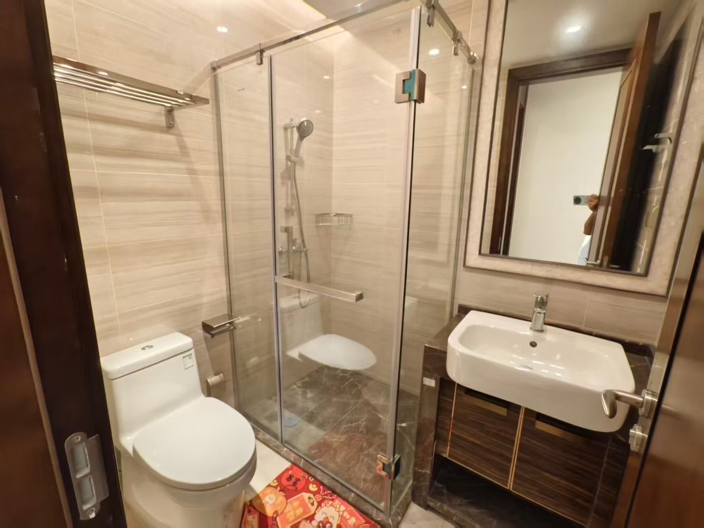 富力首府 3室2厅2卫 5900.0元/月 富力首府 3室2厅2卫 5900.0元/月室内图