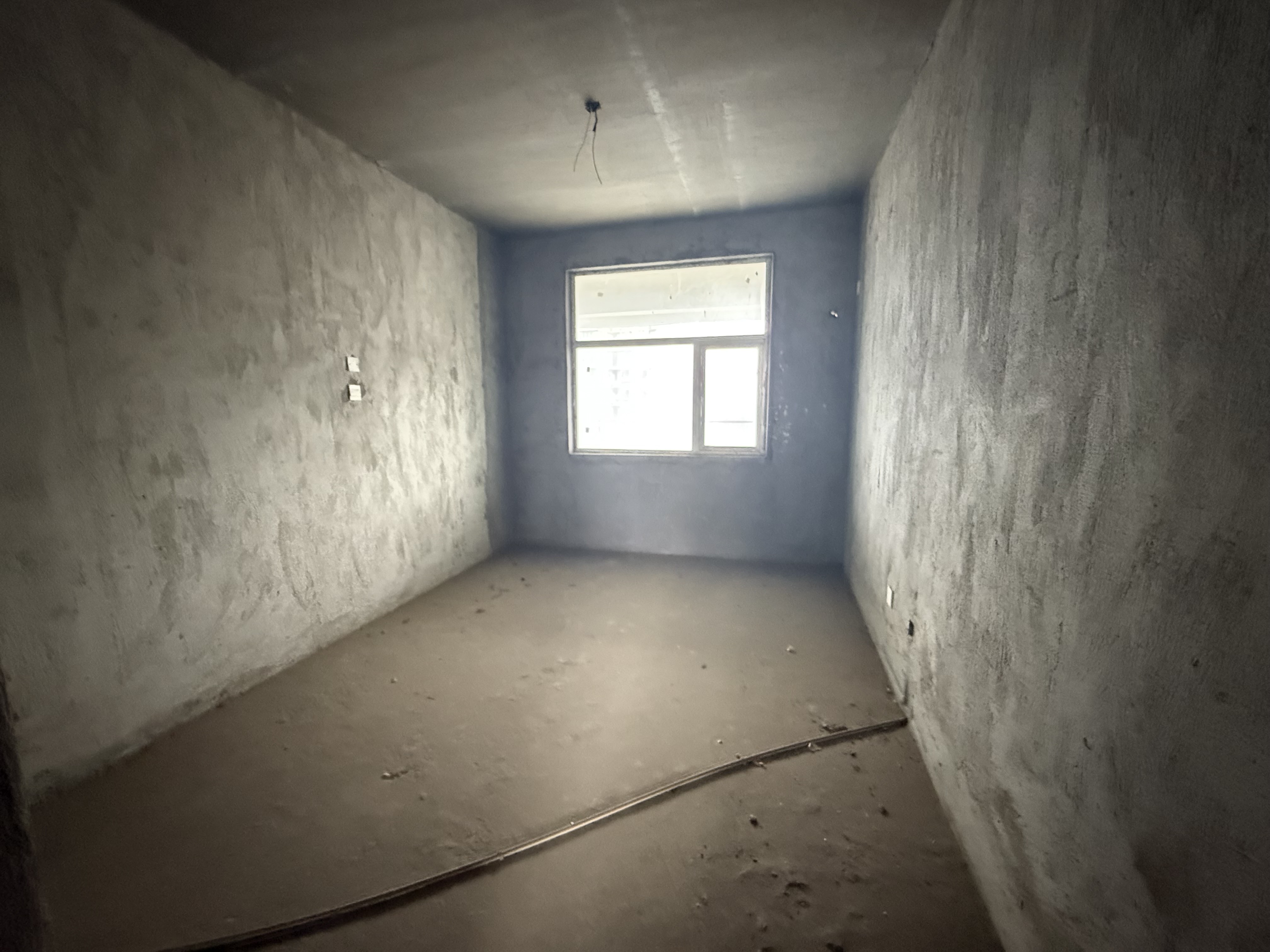 建设鑫苑 4室2厅2卫 90.0万 建设鑫苑 4室2厅2卫 90.0万客厅