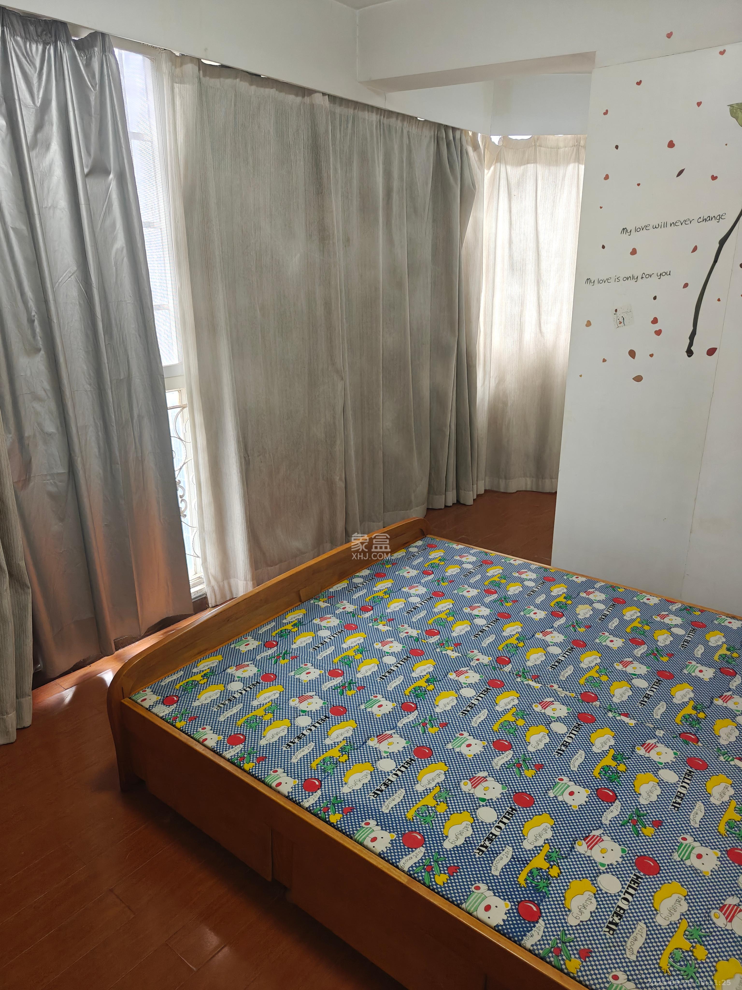 新楚天扶华庭  2室1厅1卫    2400.0元/月室内图