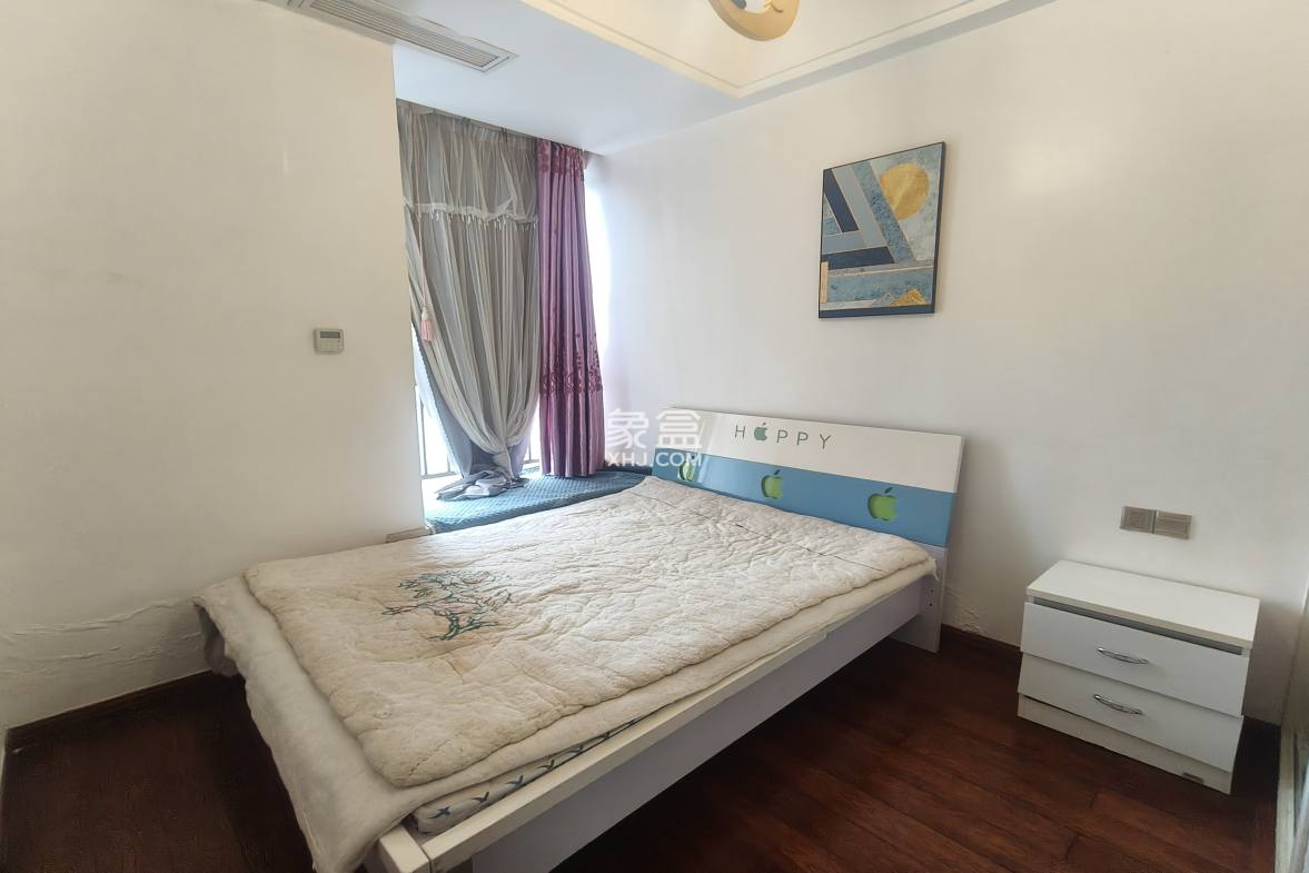 山水印象 3室2厅2卫 2300.0元/月 山水印象 3室2厅2卫 2300.0元/月室内图