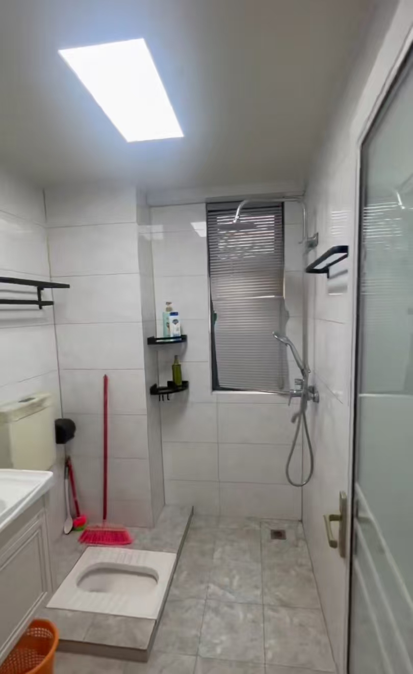 龙凤花园 3室2厅1卫 102.0万 龙凤花园 3室2厅1卫 102.0万室内图