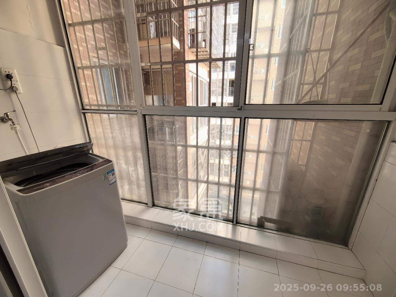 昆仑和府 3室2厅1卫 1400.0元/月 昆仑和府 3室2厅1卫 1400.0元/月室内图