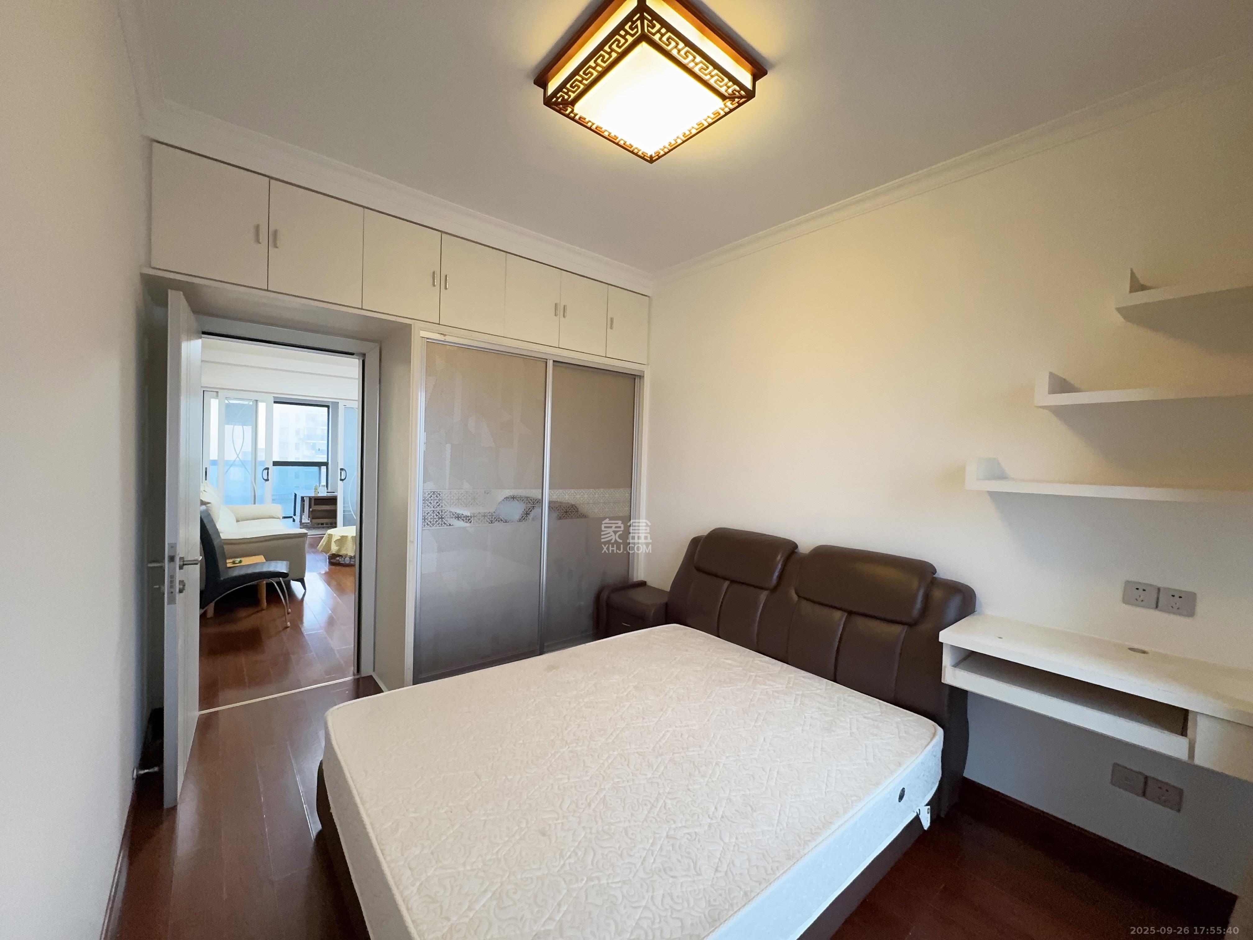 博林金谷  3室2厅1卫    3200.0元/月室内图