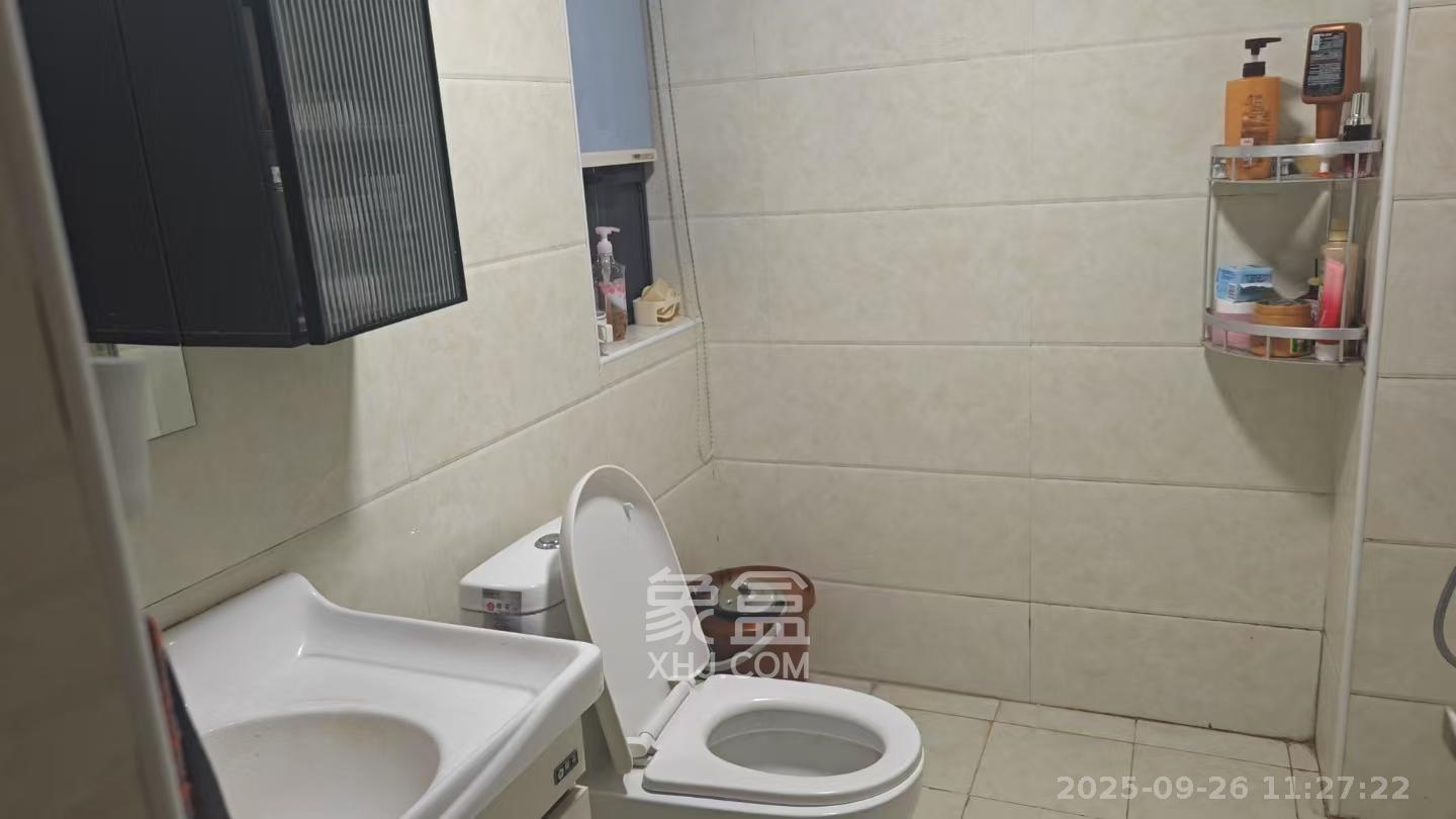 安泰嘉园（湘府邻伴）  3室2厅2卫    2600.0元/月室内图