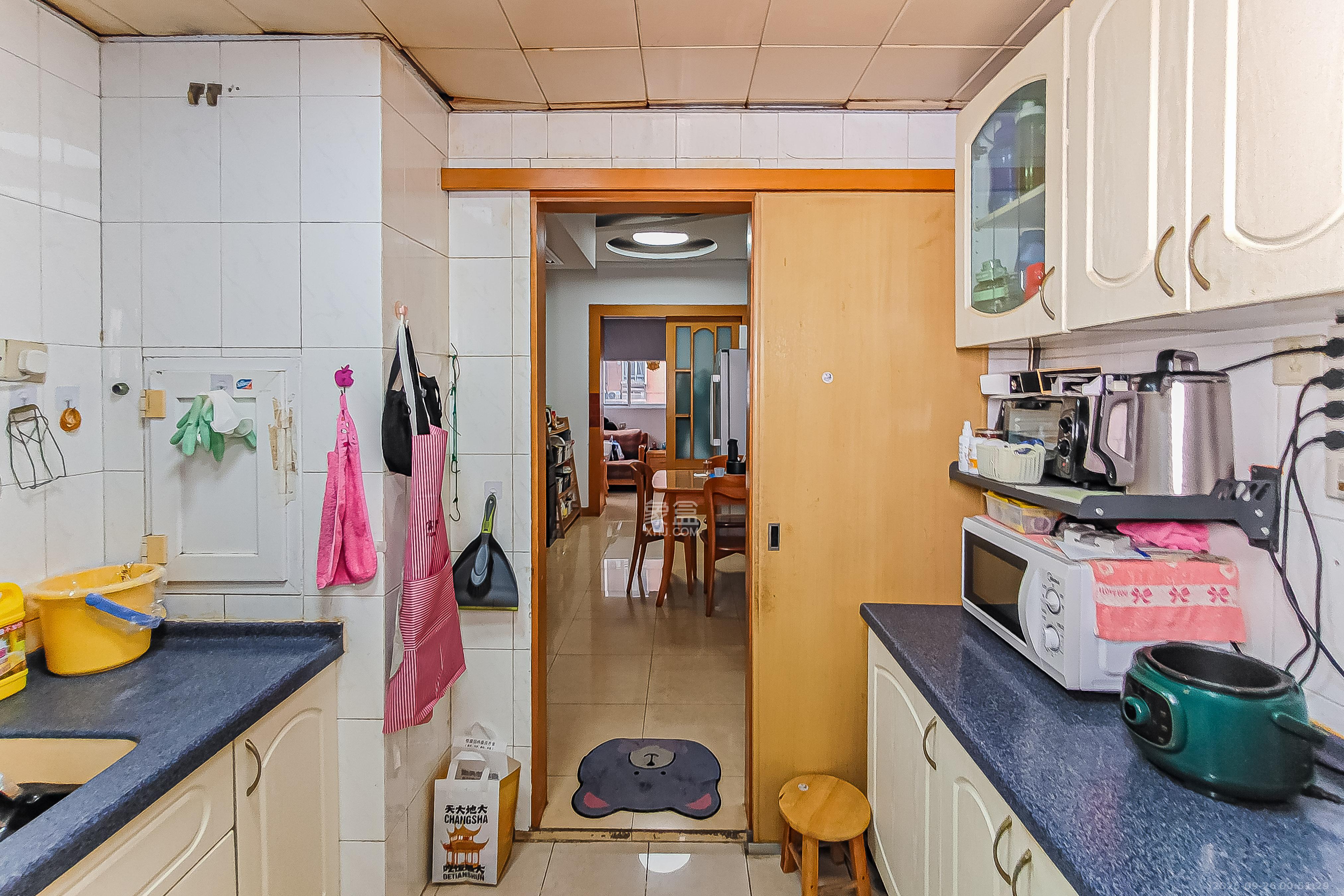 湘农桥社区 3室2厅2卫 188.0万 湘农桥社区 3室2厅2卫 188.0万厨房