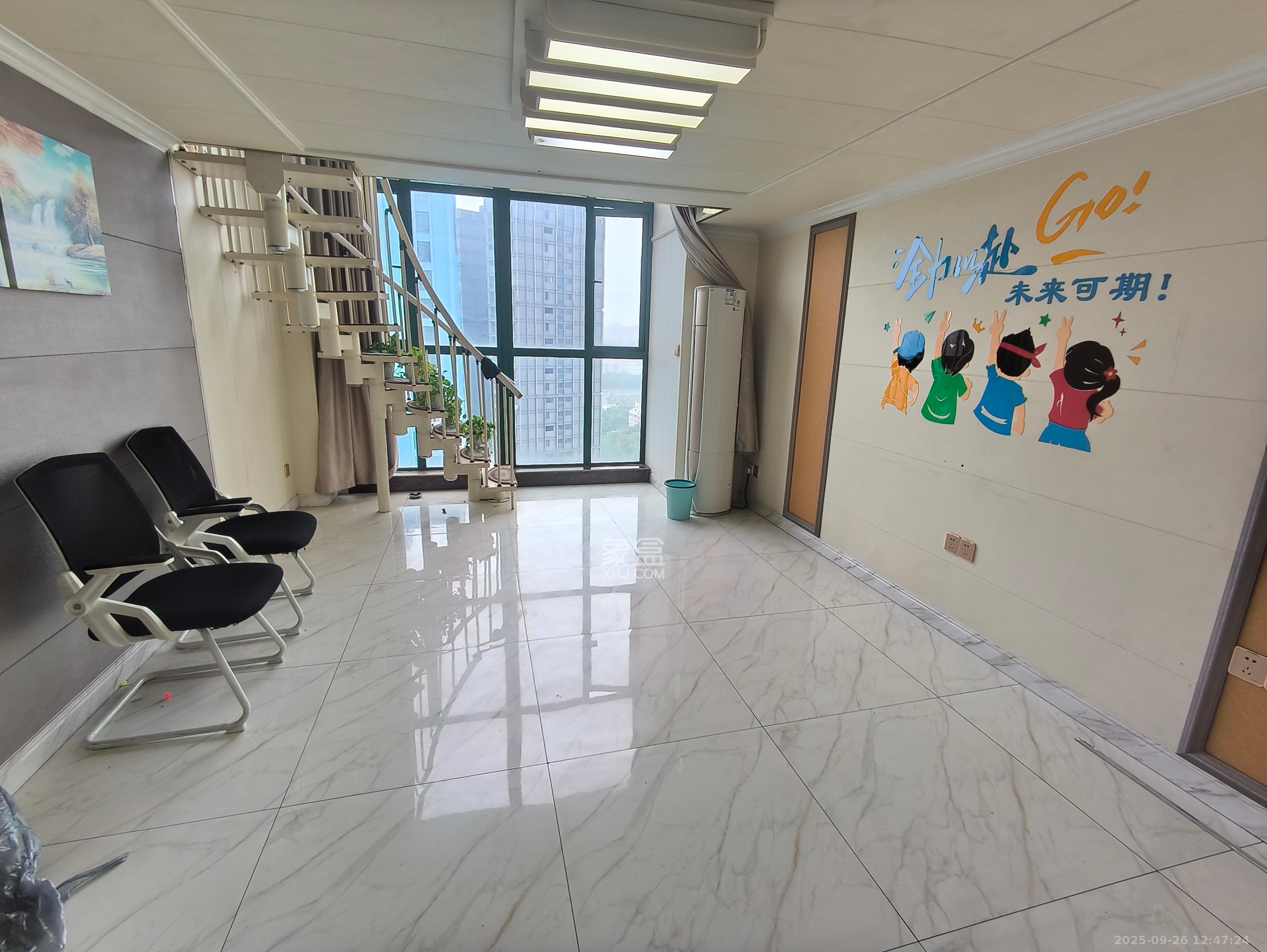 洋湖时代  1室1厅1卫    1600.0元/月室内图