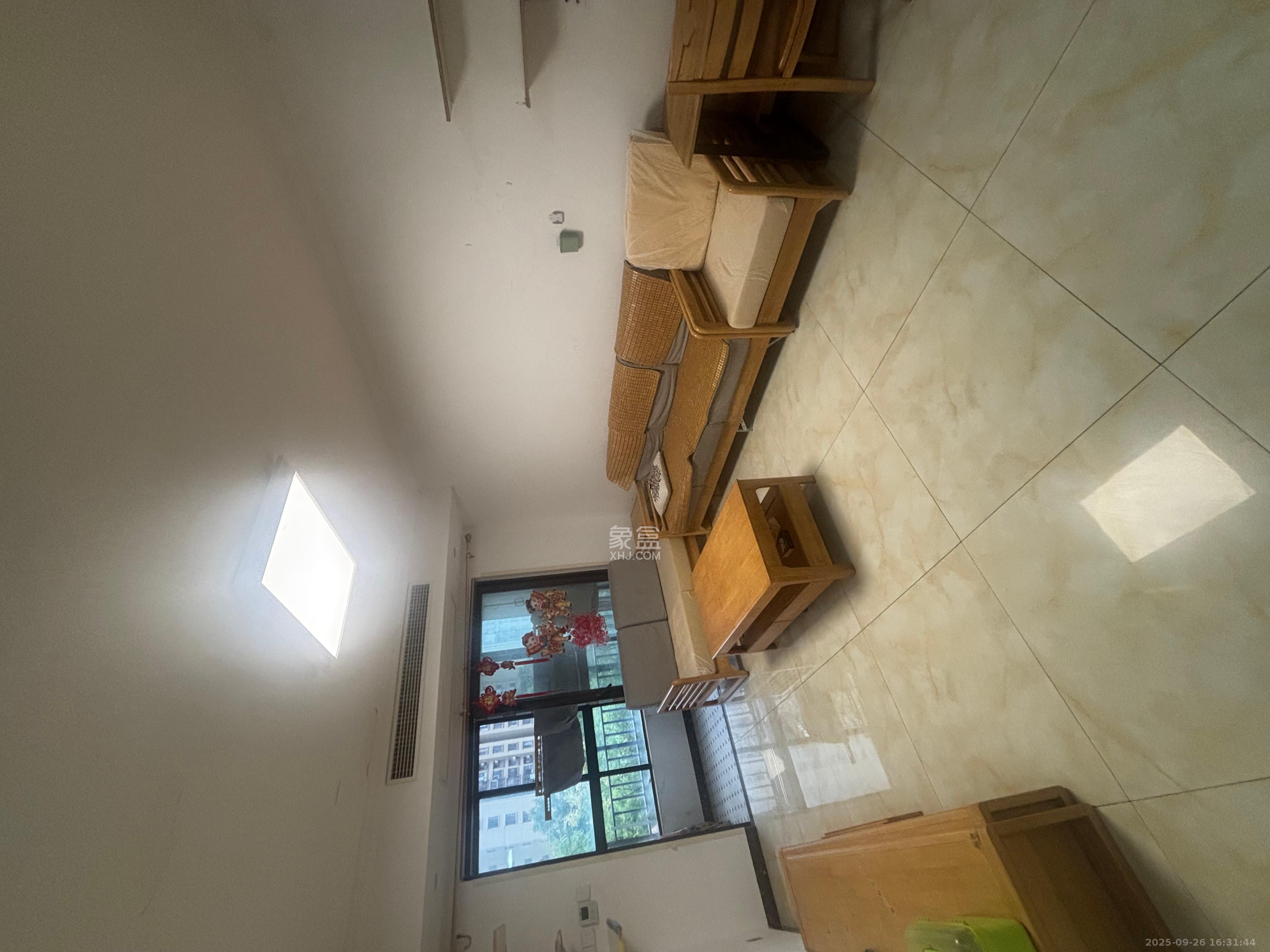 华润橡树湾 3室2厅1卫 1800.0元/月 华润橡树湾 3室2厅1卫 1800.0元/月室内图