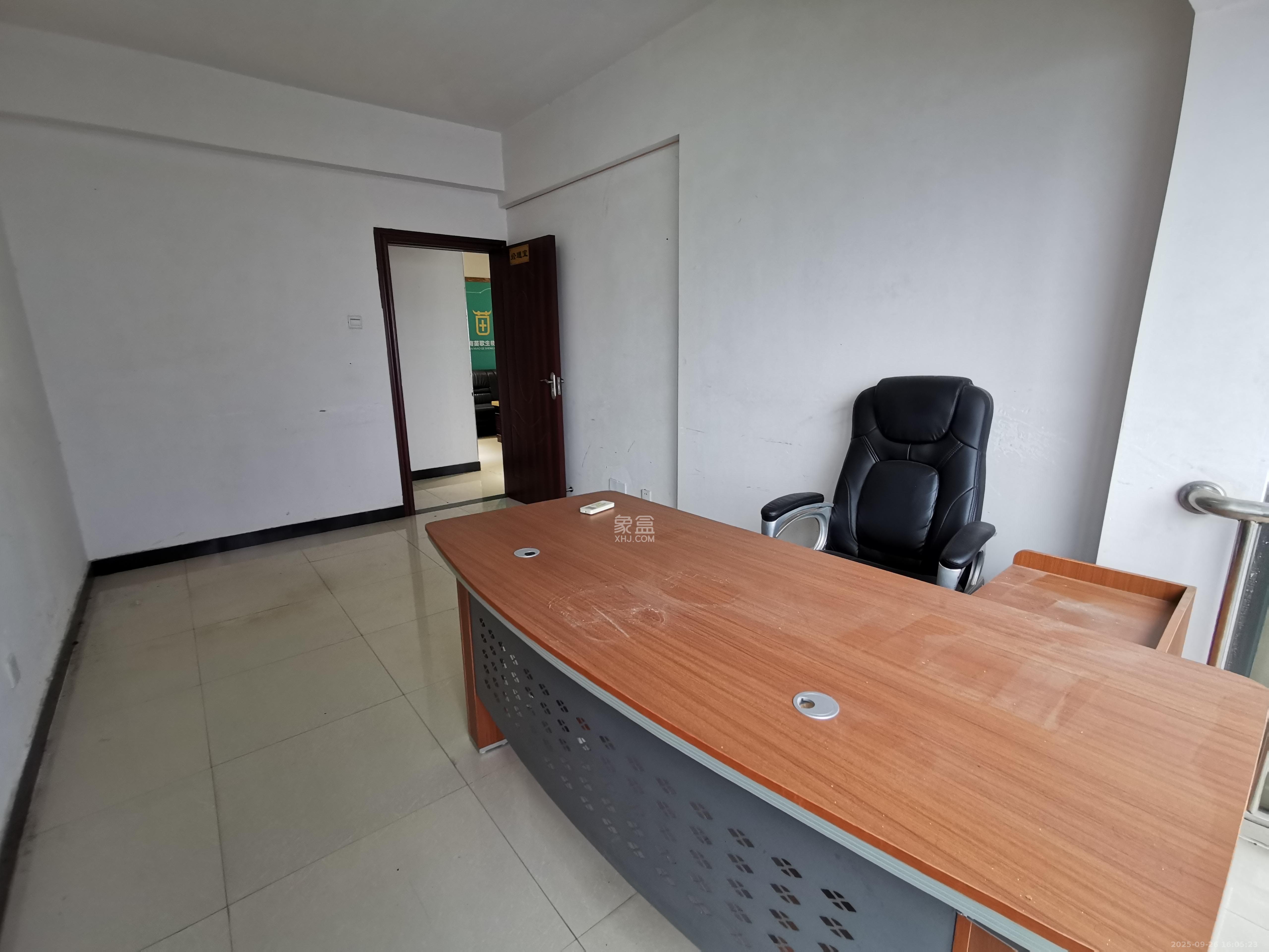 建安新商汇  2室2厅1卫    4000.0元/月室内图