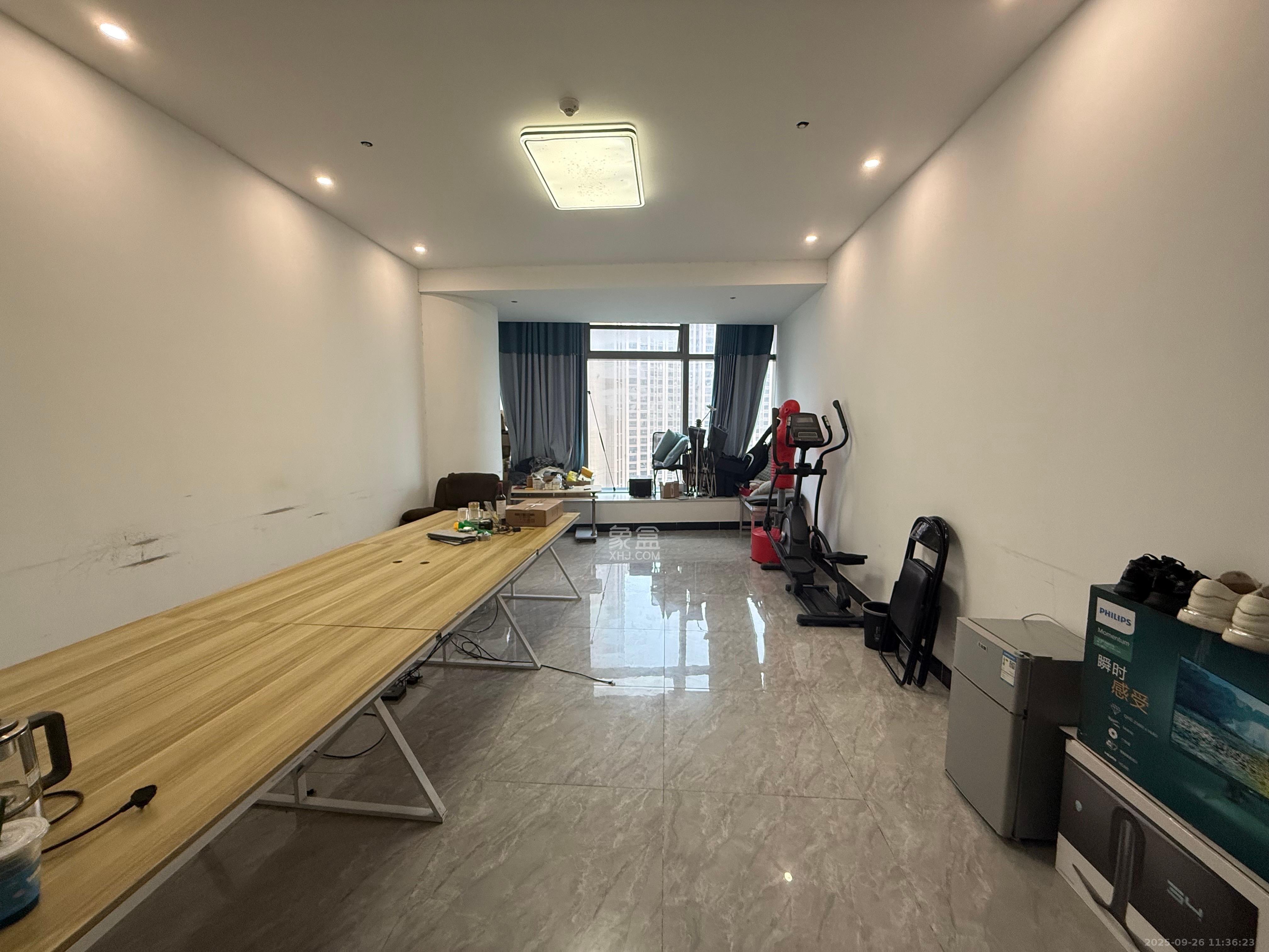 世茂铂曼  1室1厅1卫   2500.00元/月室内图