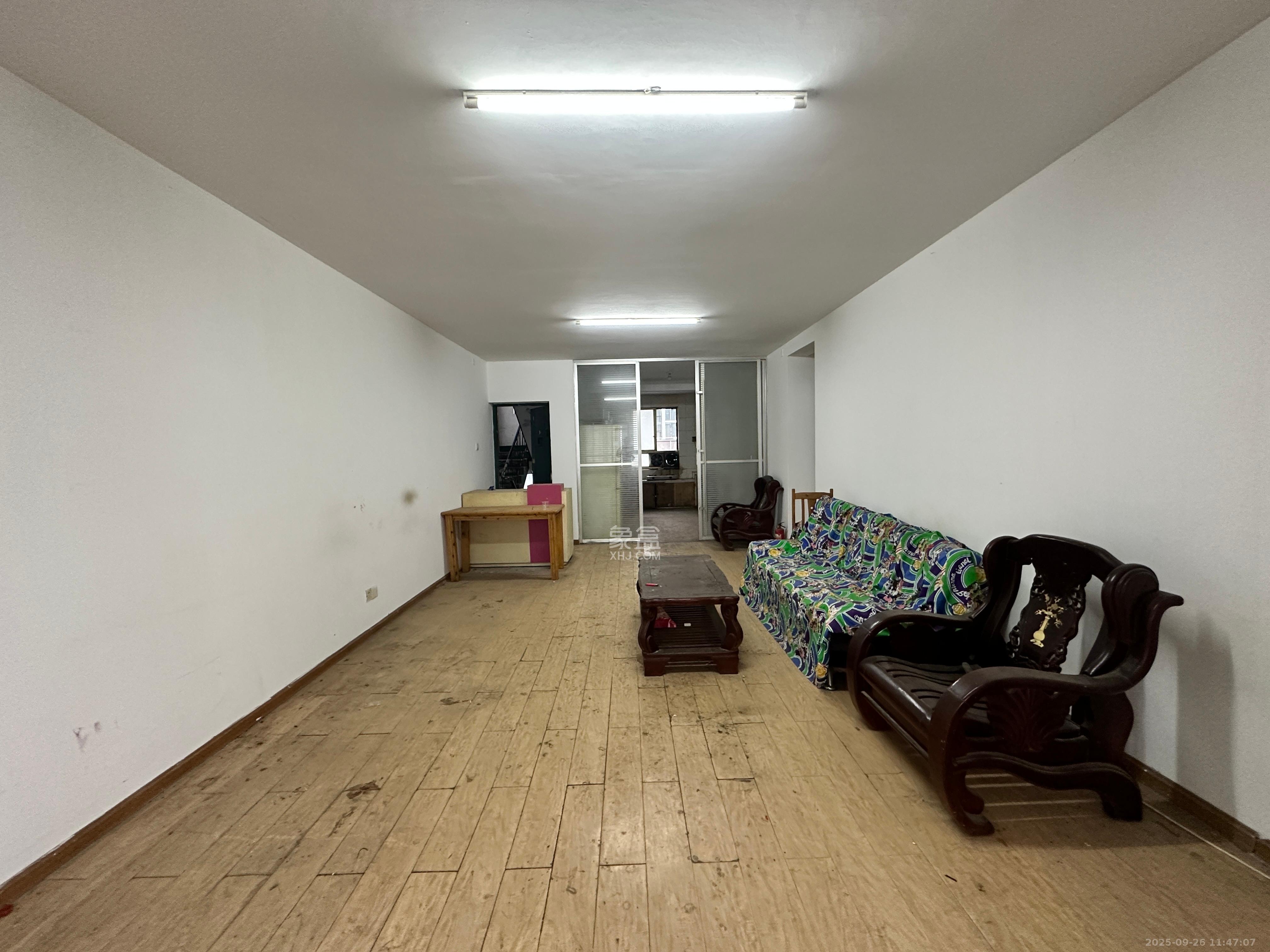 友谊社区（建湘瓷厂住宅小区）  2室2厅1卫   1400.00元/月室内图