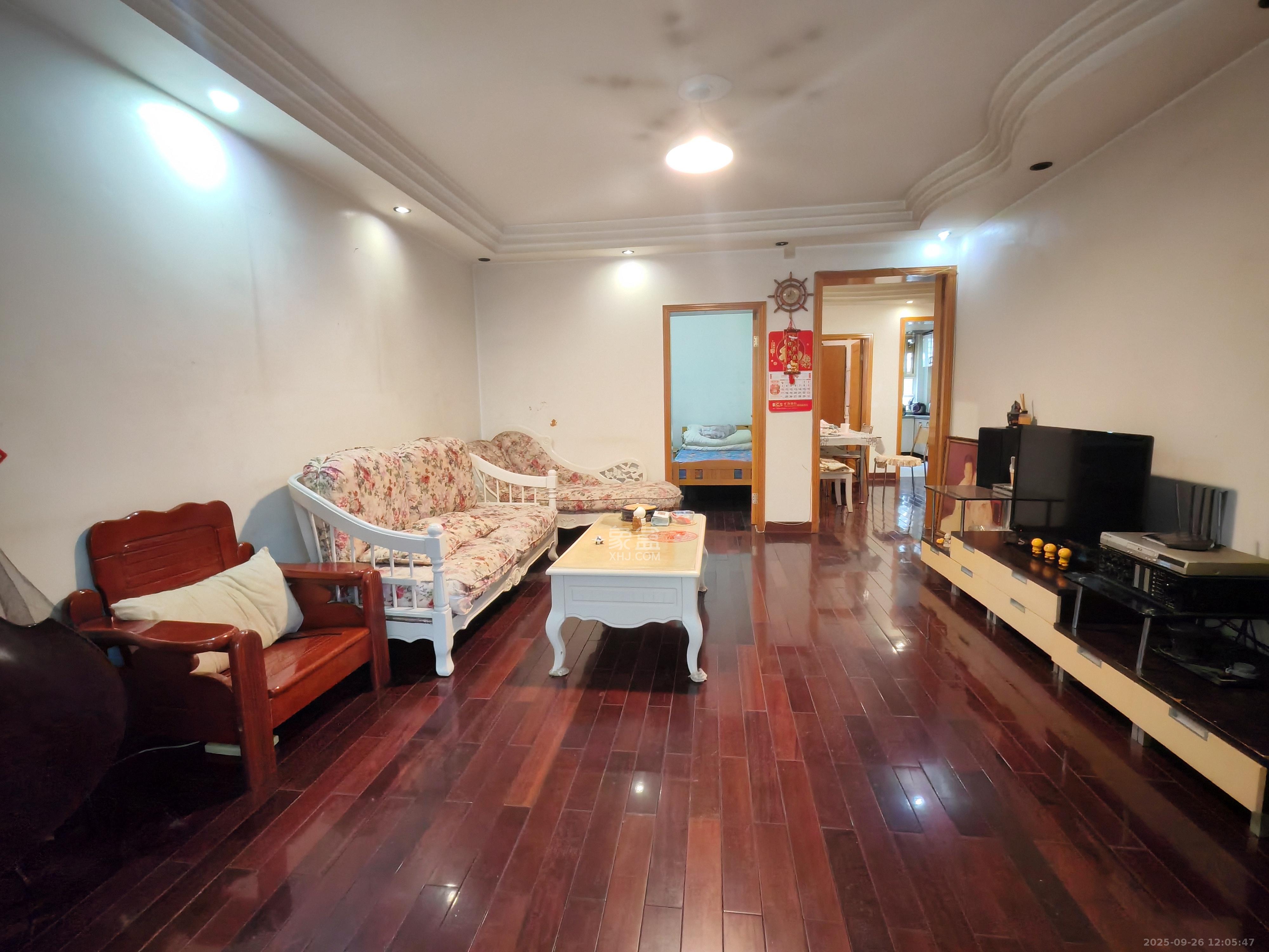 德政园 3室2厅1卫 2200.0元/月 德政园 3室2厅1卫 2200.0元/月室内图