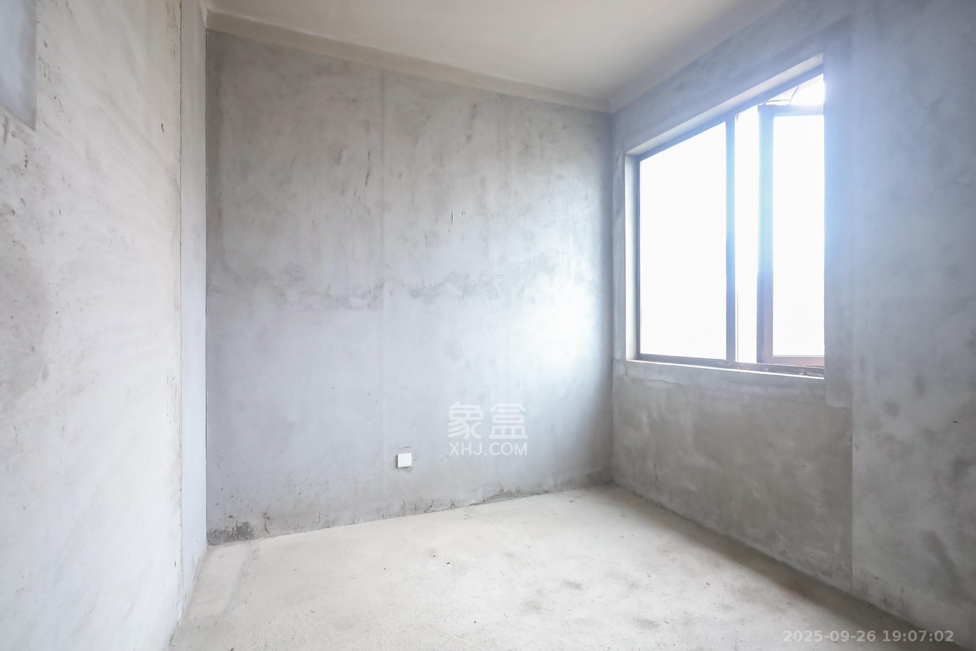 保利西海岸A区 4室2厅2卫 280.0万 保利西海岸A区 4室2厅2卫 280.0万卧室