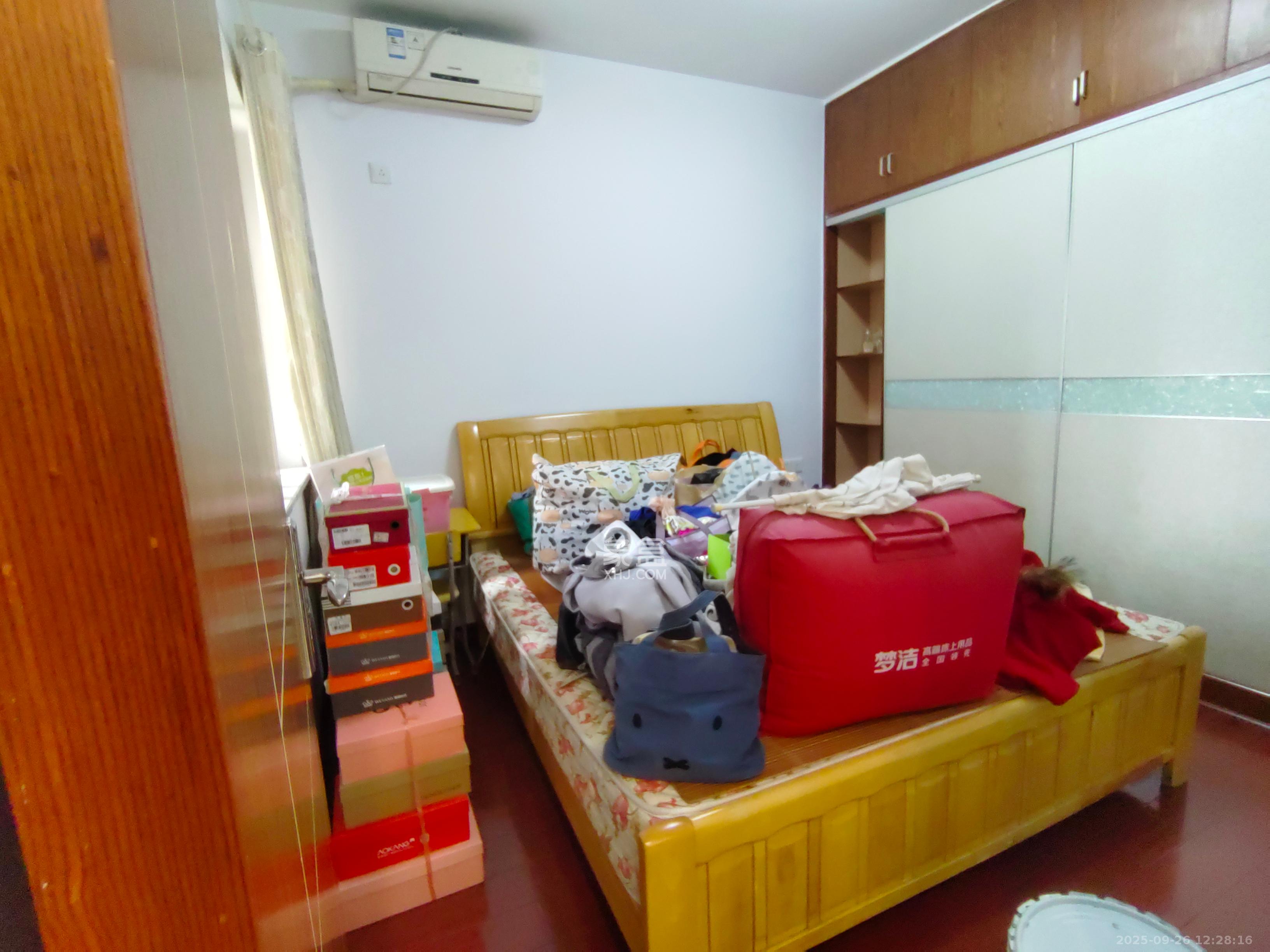 瑞都华庭(华庭美苑) 3室2厅1卫 2100.0元/月 瑞都华庭(华庭美苑) 3室2厅1卫 2100.0元/月室内图