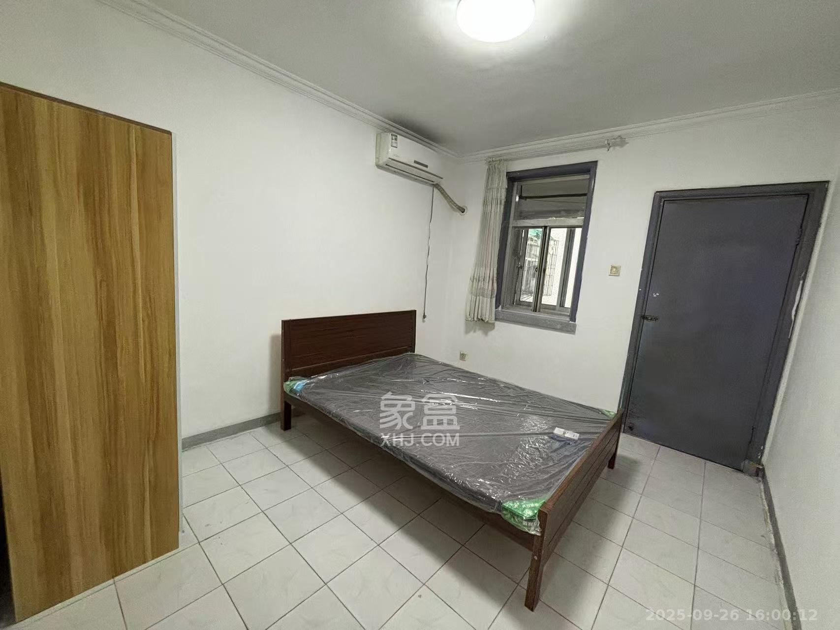 新运公寓  3室2厅1卫    2000.0元/月 新运公寓  3室2厅1卫    2000.0元/月室内图