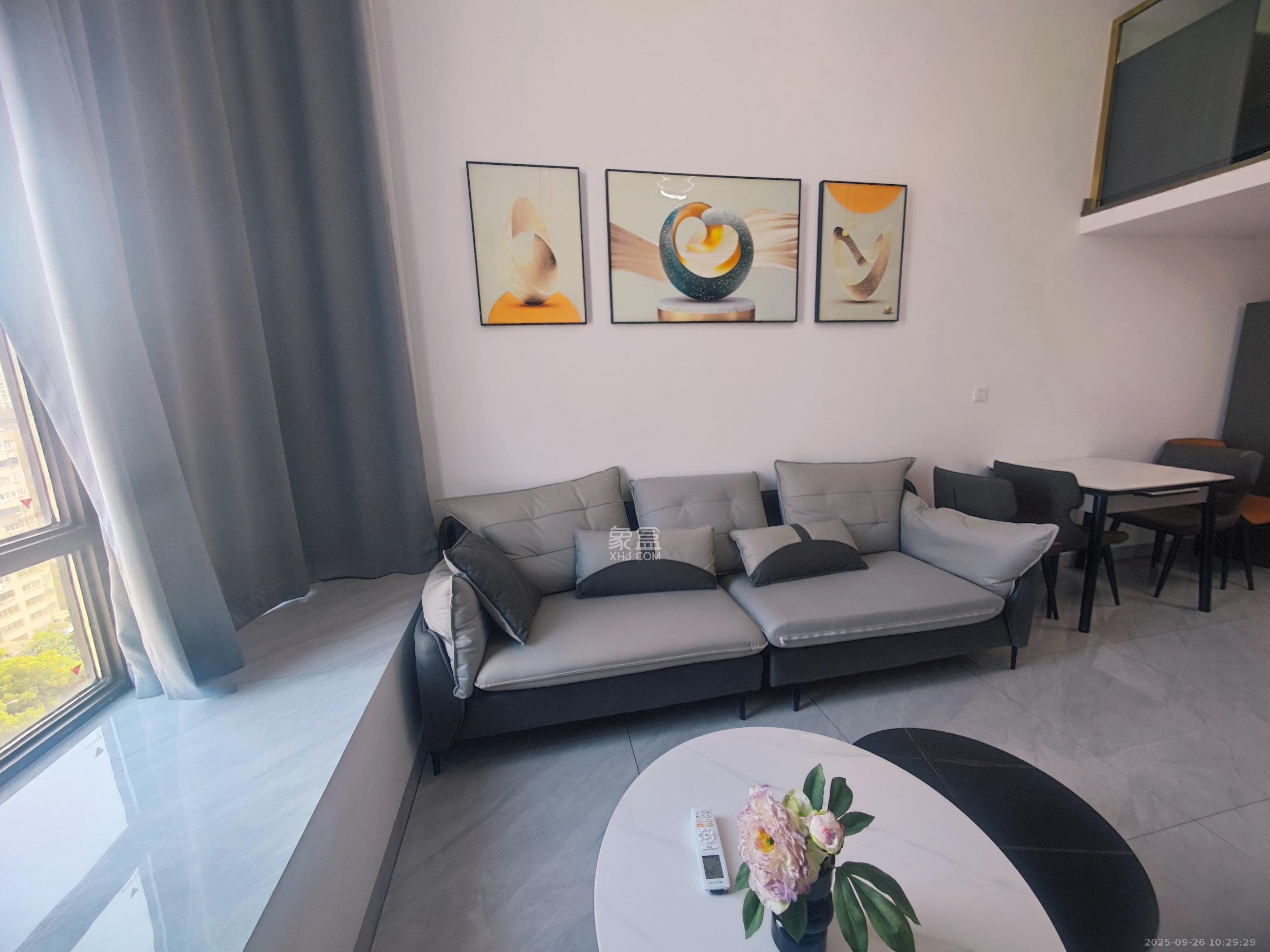 弘阳时光里 1室0厅0卫 1800.0元/月 弘阳时光里 1室0厅0卫 1800.0元/月室内图