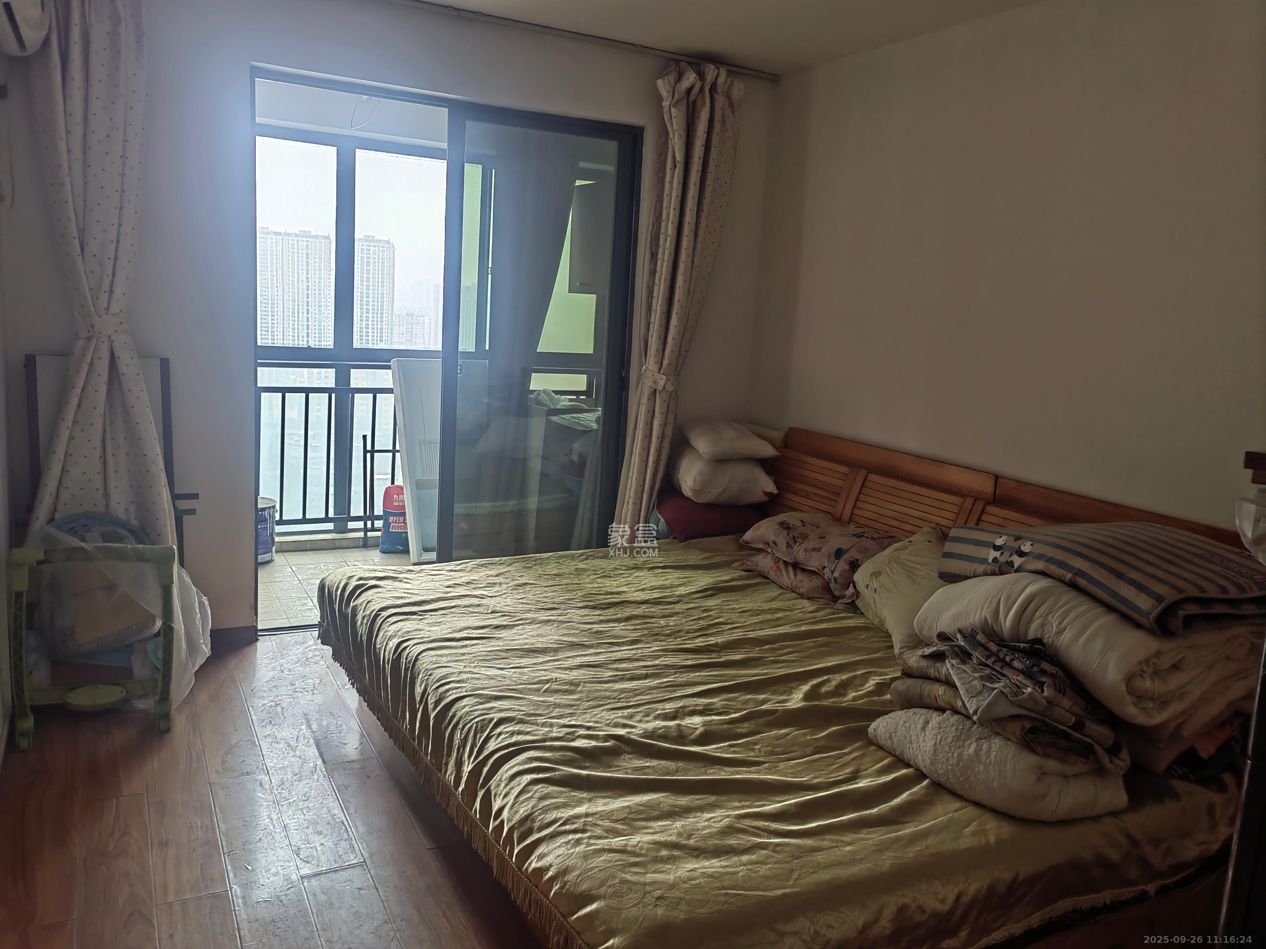 香雨一品  4室1厅1卫    2200.0元/月室内图