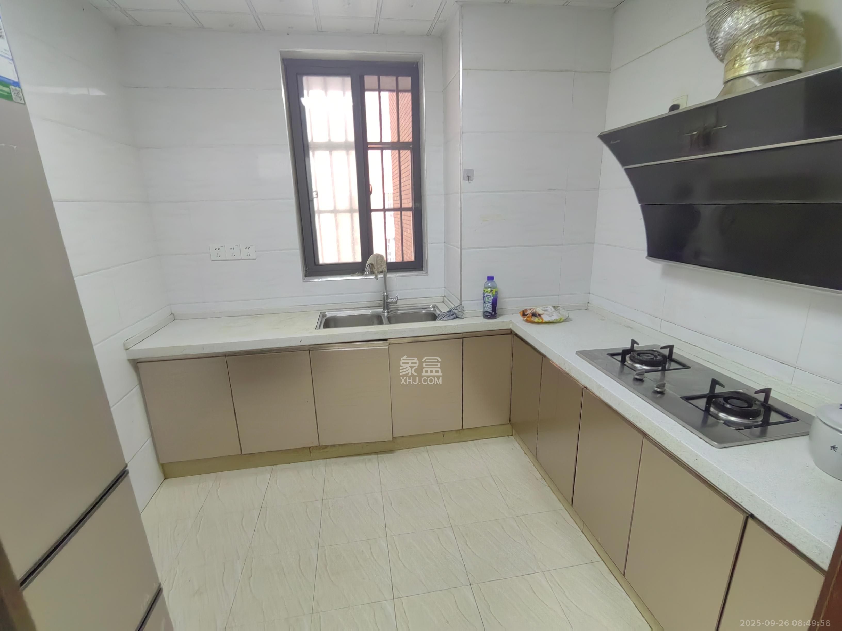 华润凤凰城二期 2室1厅1卫 1600.0元/月 华润凤凰城二期 2室1厅1卫 1600.0元/月室内图