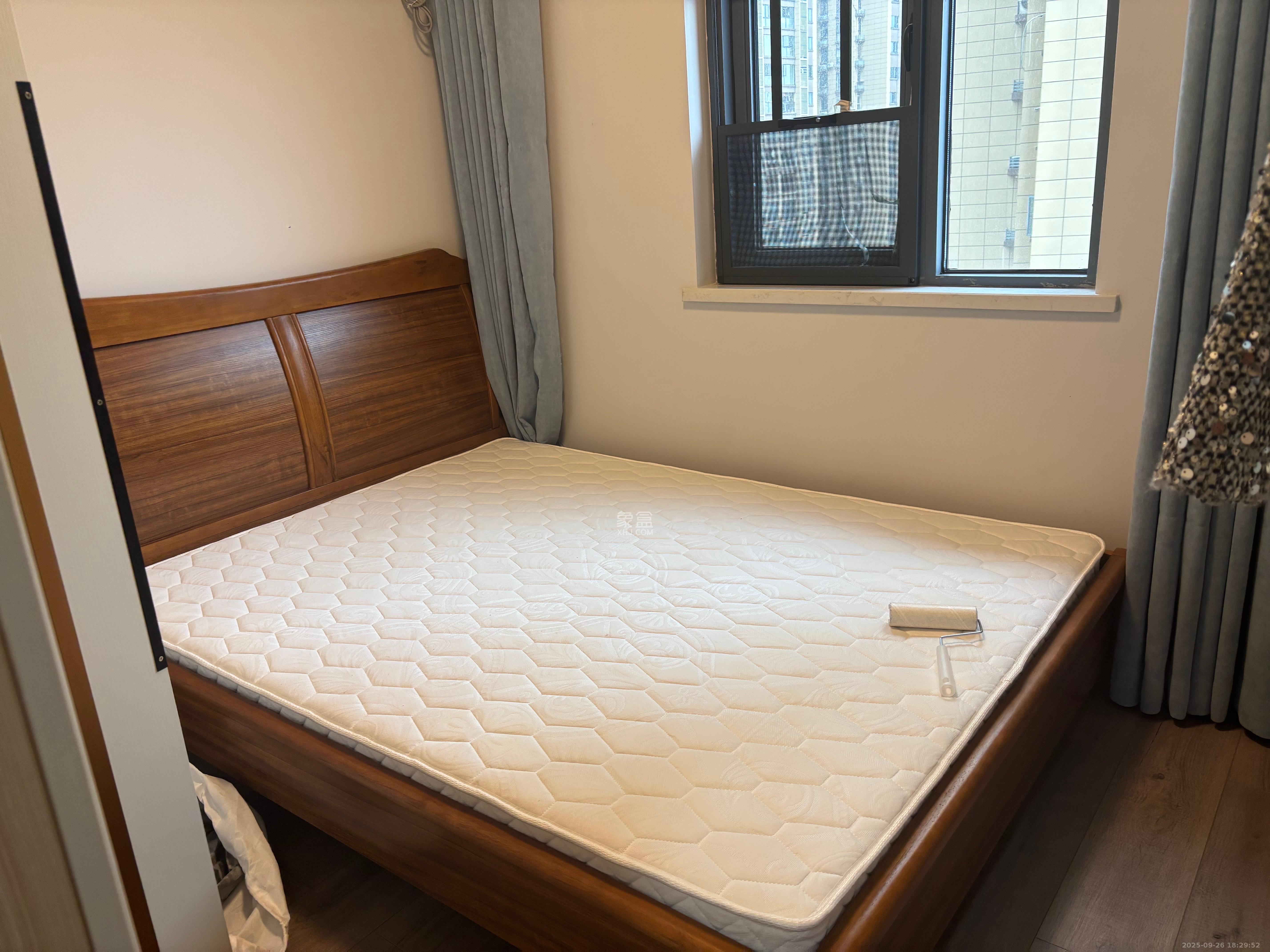 荣盛花语书苑 3室2厅1卫 3300.0元/月 荣盛花语书苑 3室2厅1卫 3300.0元/月室内图