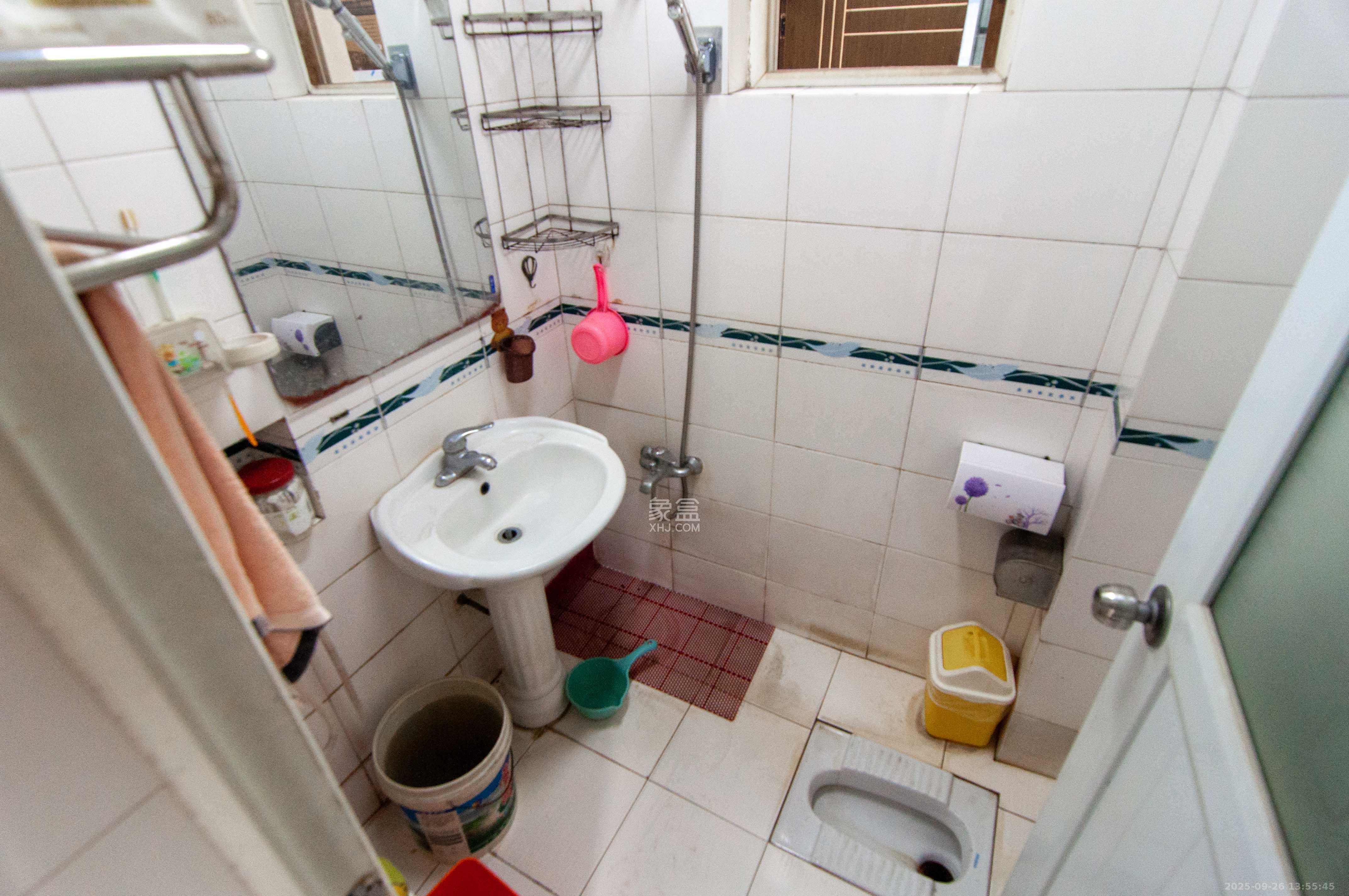 湘仪家园 4室2厅1卫 41.8万 湘仪家园 4室2厅1卫 41.8万卫生间