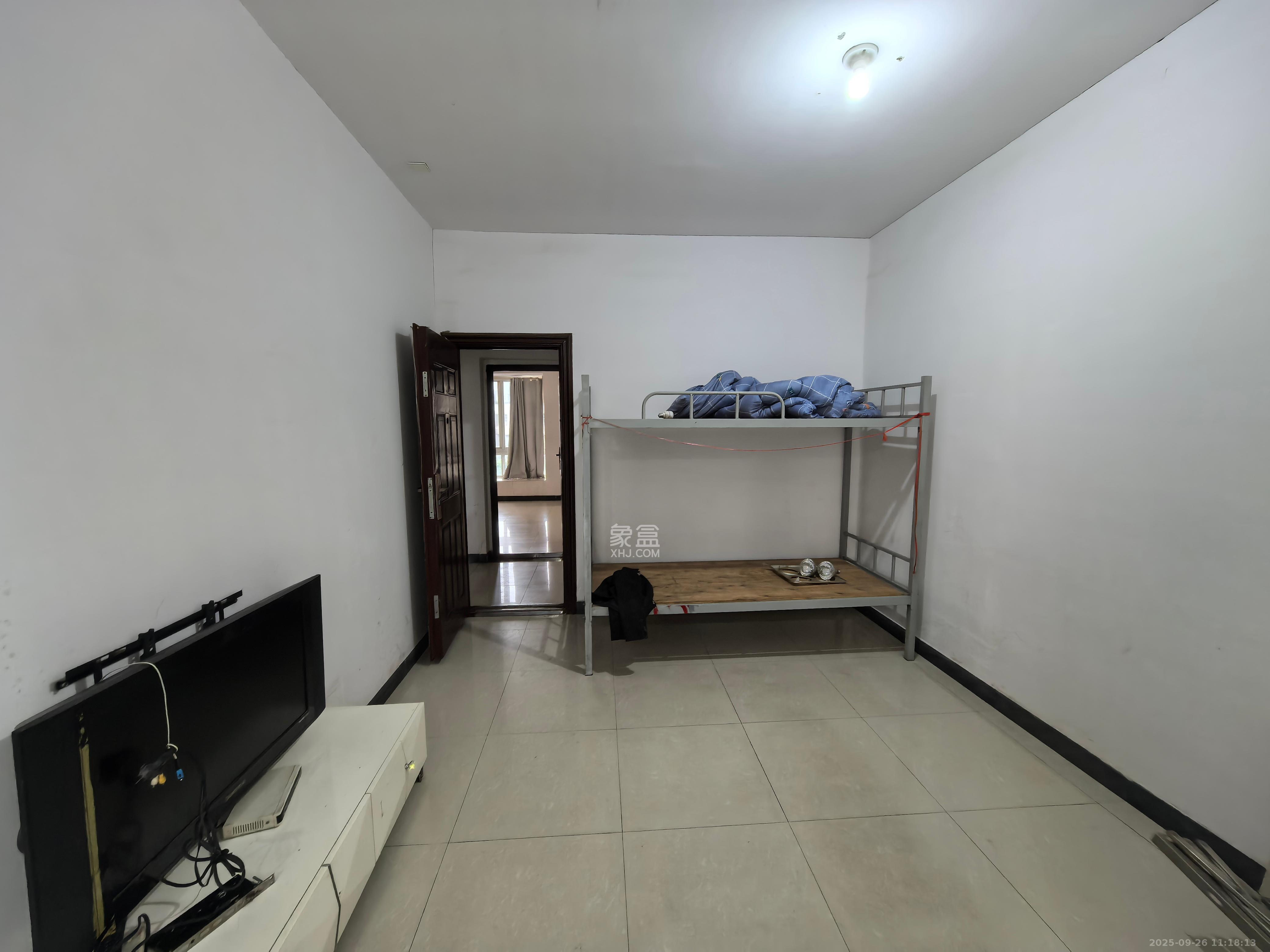 万鑫嘉园(万鑫阳光嘉园) 3室2厅2卫 1800.0元/月 万鑫嘉园(万鑫阳光嘉园) 3室2厅2卫 1800.0元/月室内图