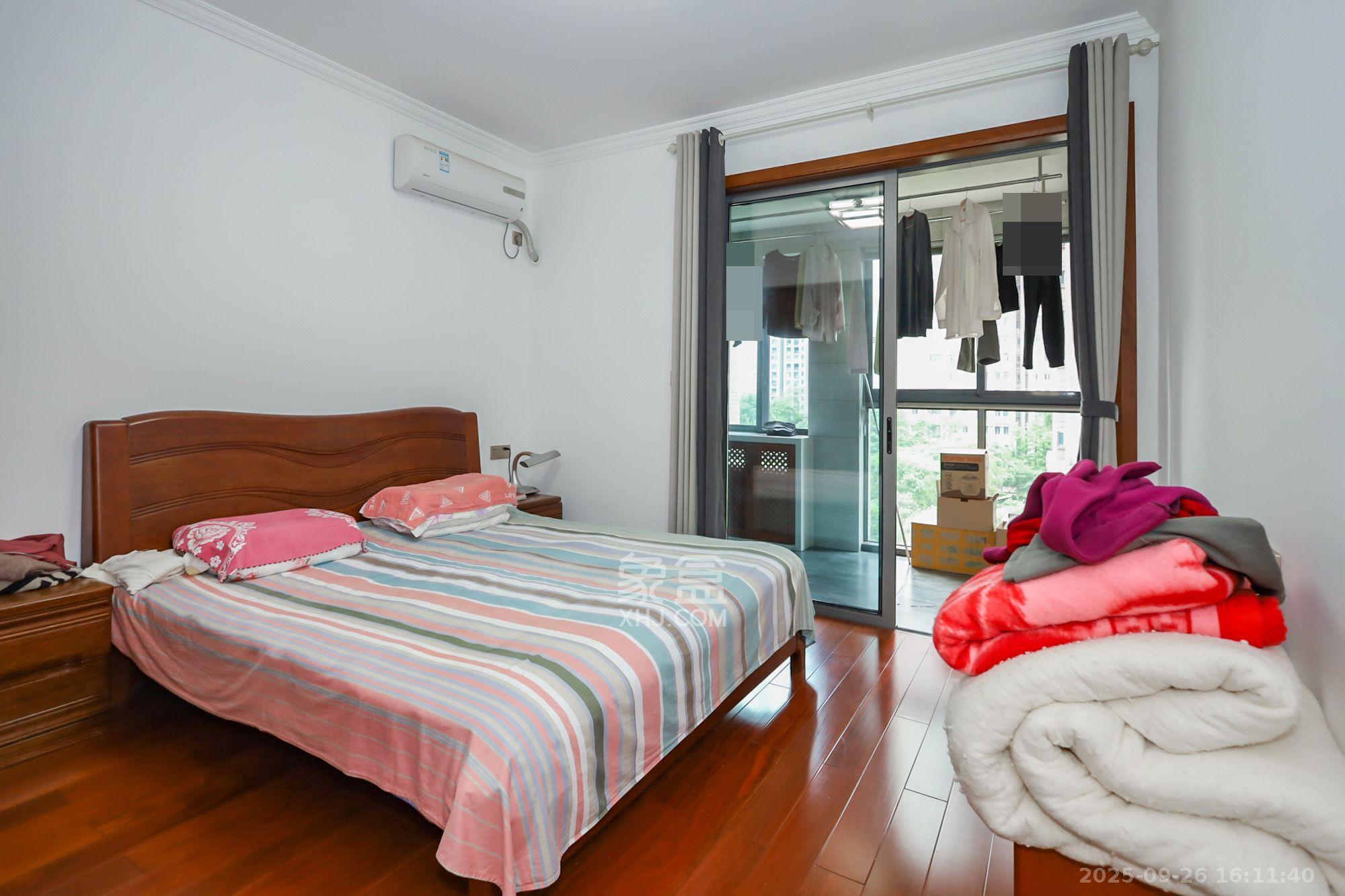 八方小区B区 3室2厅2卫 5800.0元/月 八方小区B区 3室2厅2卫 5800.0元/月室内图