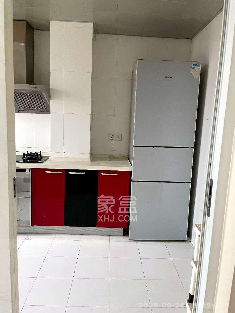 未来现代城 4室2厅2卫 2600.0元/月 未来现代城 4室2厅2卫 2600.0元/月室内图