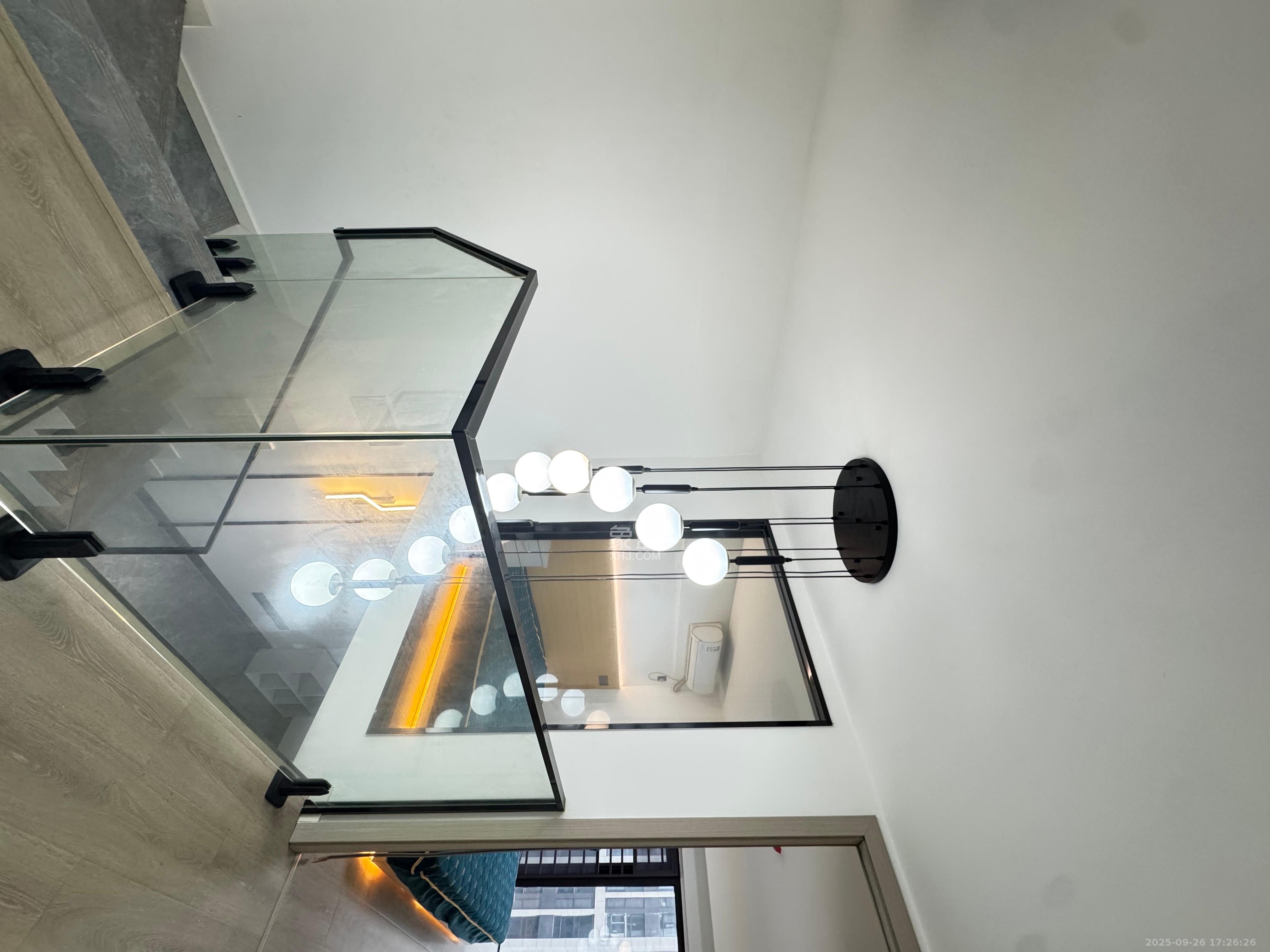 新城悦隽公园  2室1厅1卫    1700.0元/月室内图